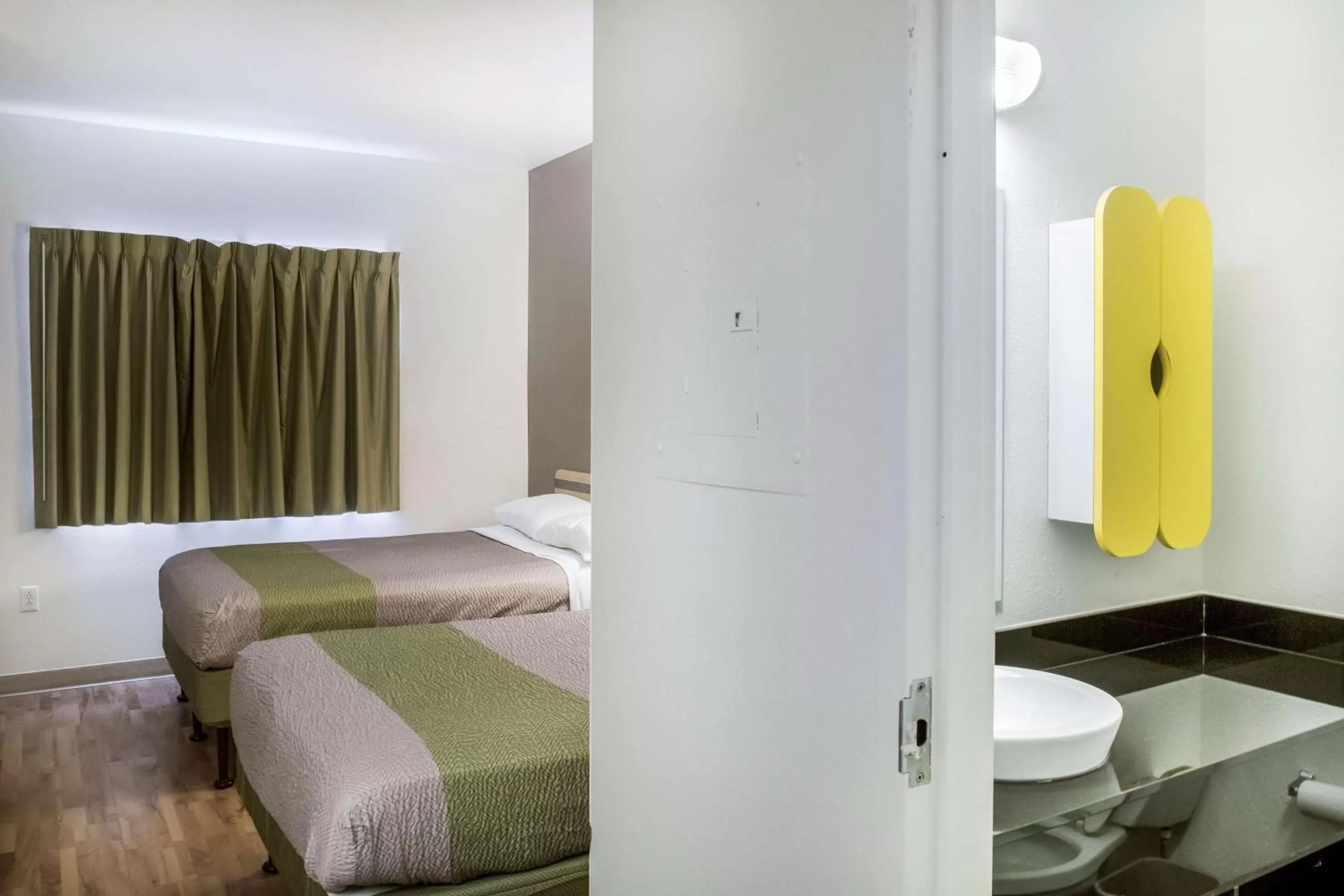 Bathroom in Motel 6 Fishers, In - Indianapolis