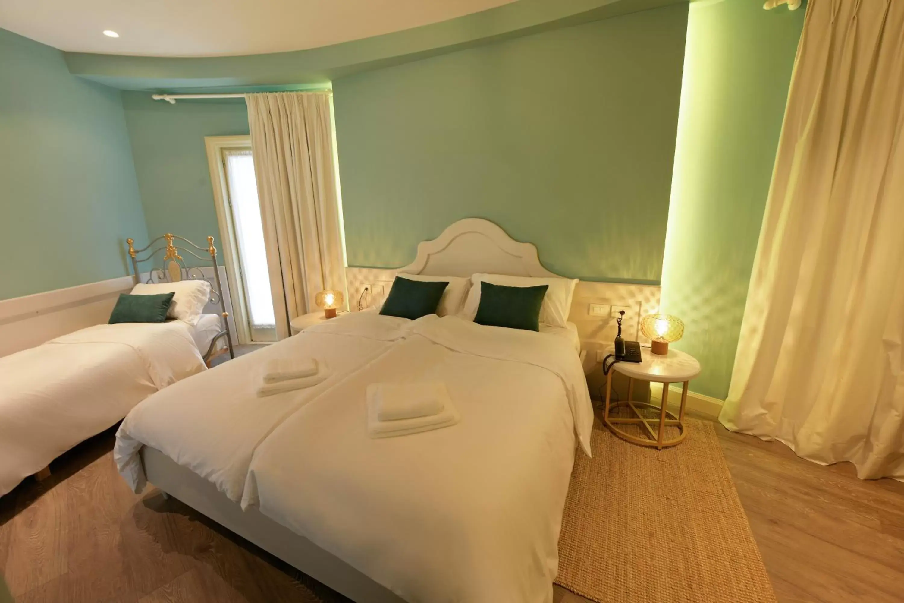 Triple Room with Balcony in Çoçja Boutique Hotel Triple Room with Balcony in Çoçja Boutique Hotel