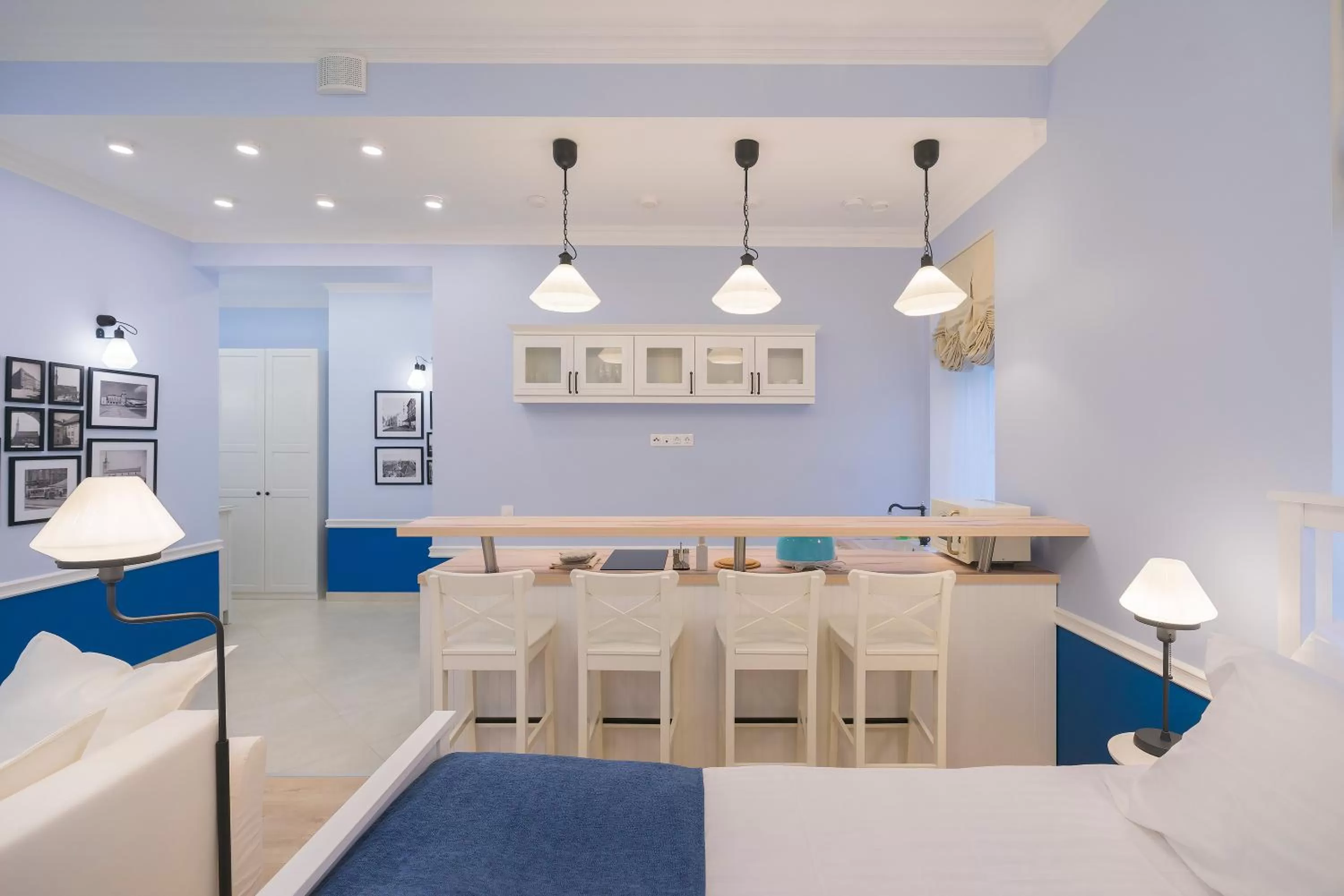 Kitchen or kitchenette, Bed in Revelton Suites Tallinn