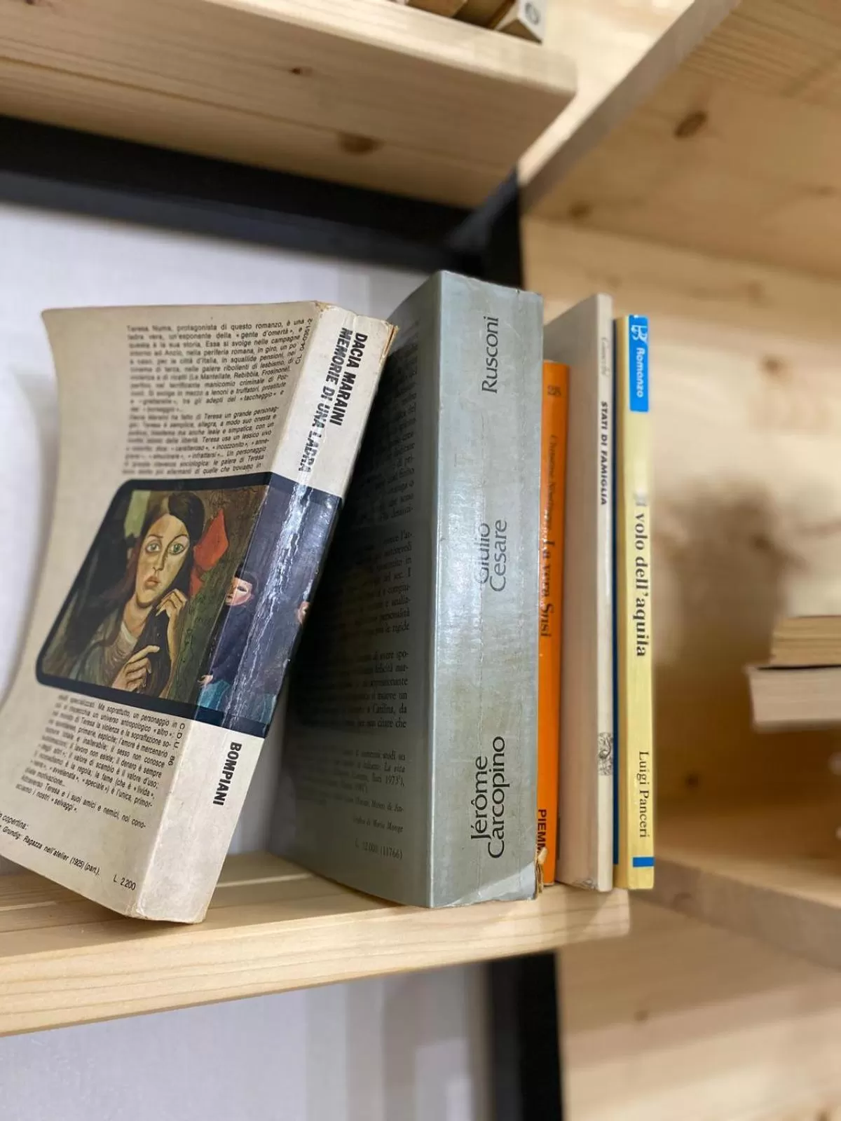 Library in BORGOBELTRANI