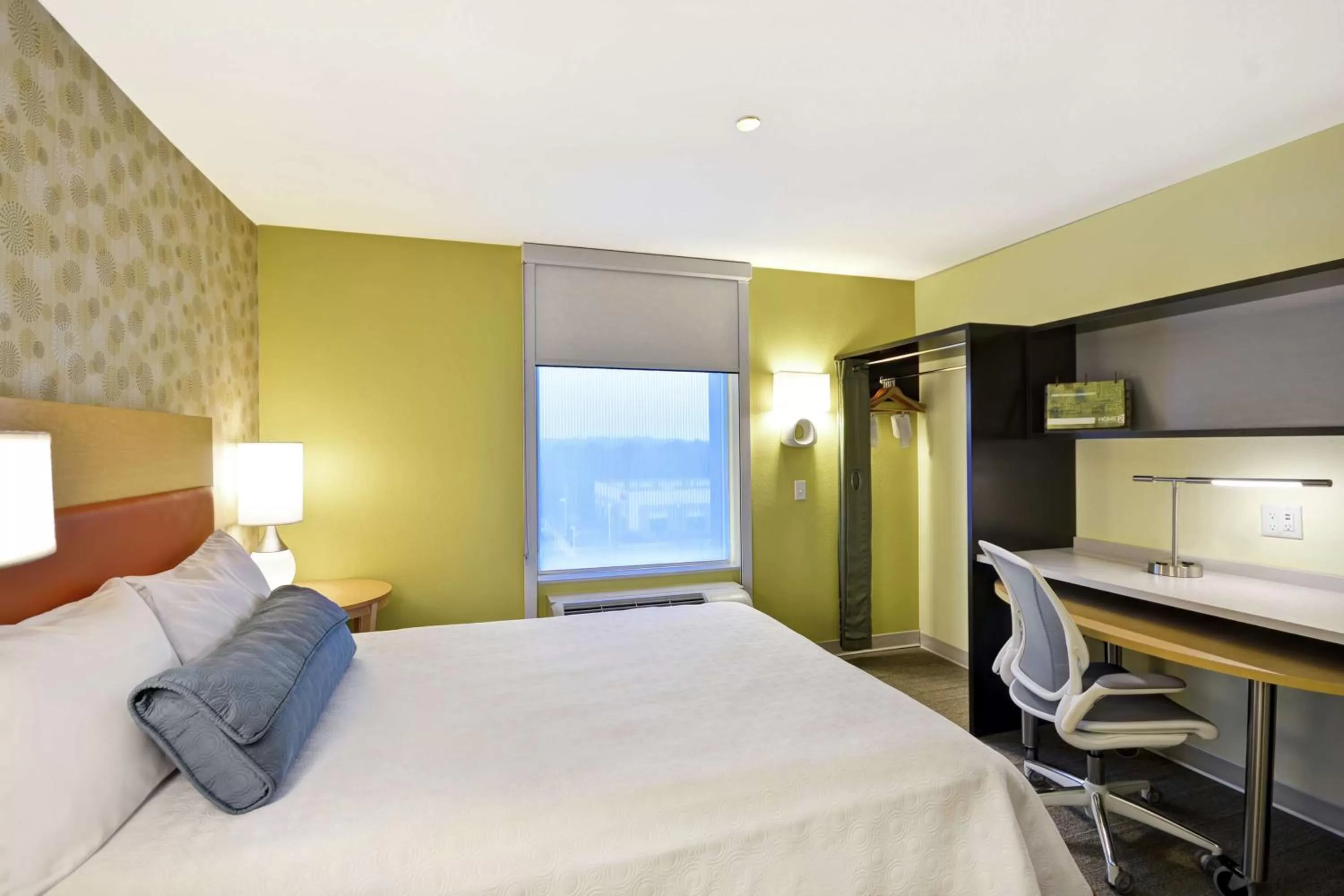 Queen Studio Suite in Home2 Suites by Hilton Little Rock West