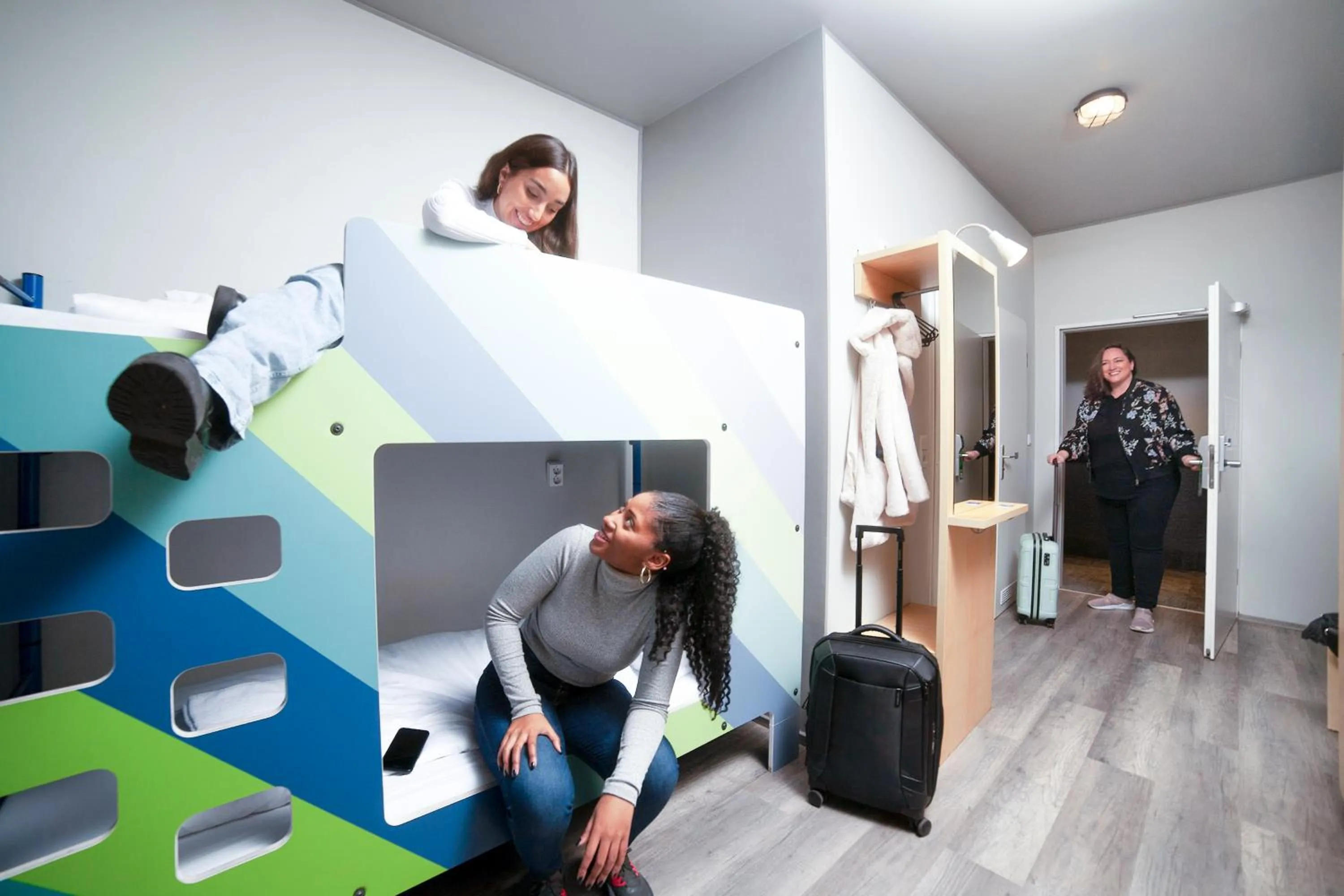 group of guests in a&o Wien Stadthalle