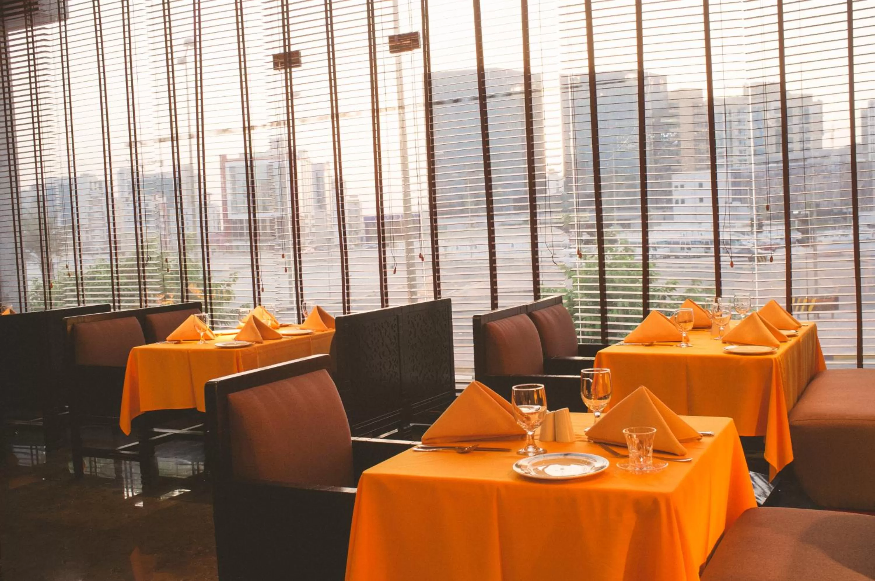 Restaurant/places to eat in Asdal Boutique Hotel Seef