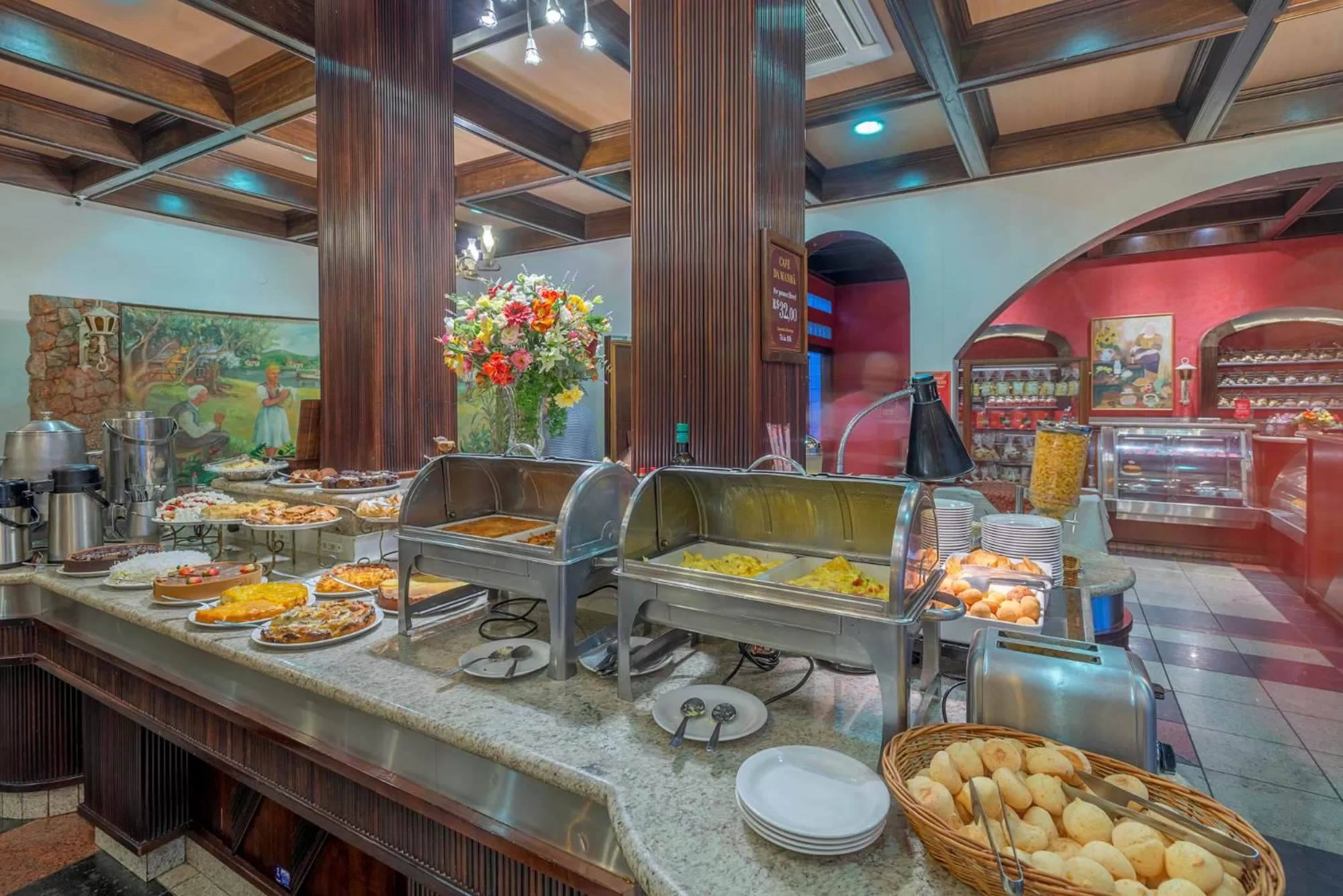 Food in Hotel Glória