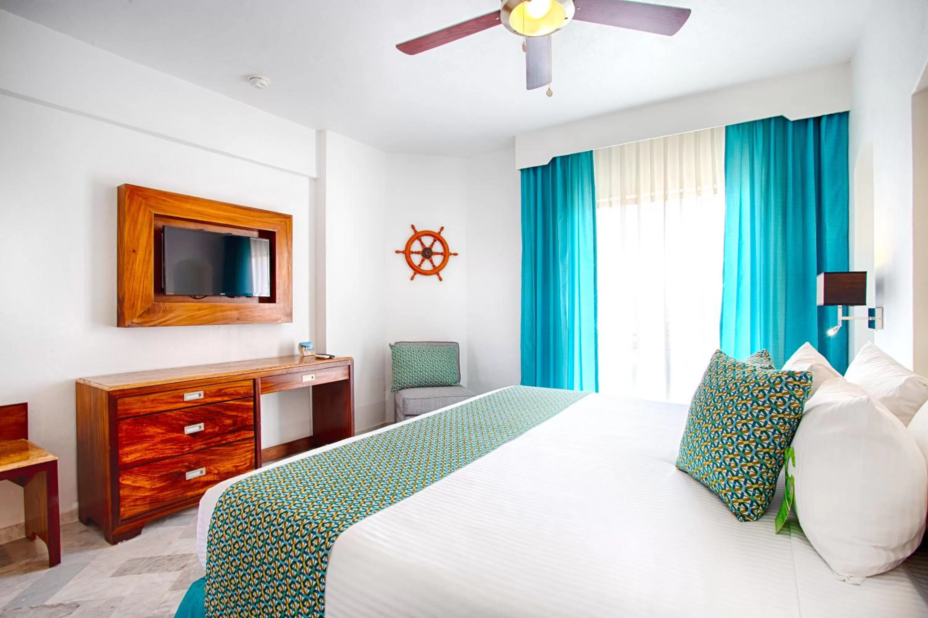 TV and multimedia, Bed in Vamar Vallarta All Inclusive Marina & Beach Resort