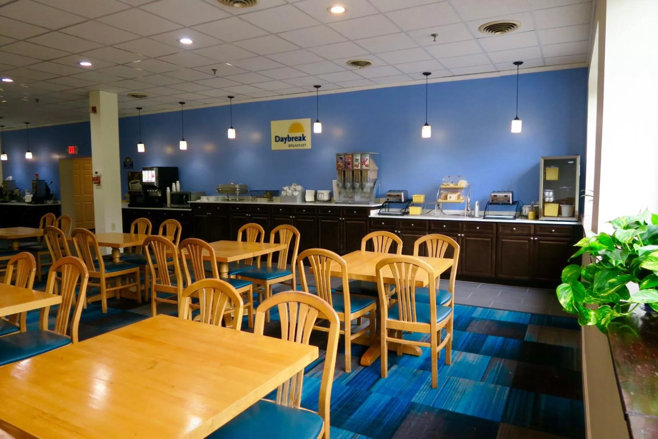 Breakfast in Days Inn by Wyndham Lincoln