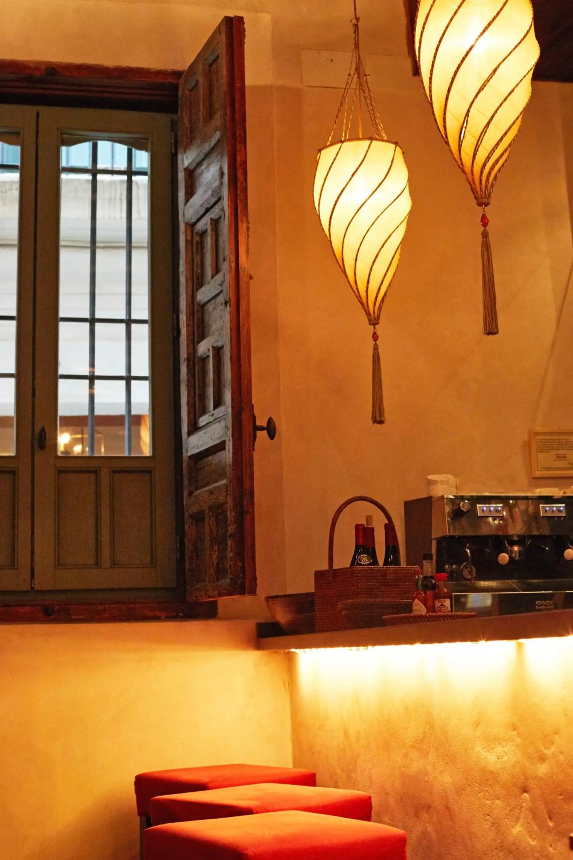 Lounge or bar in Hotel Boutique Corral del Rey