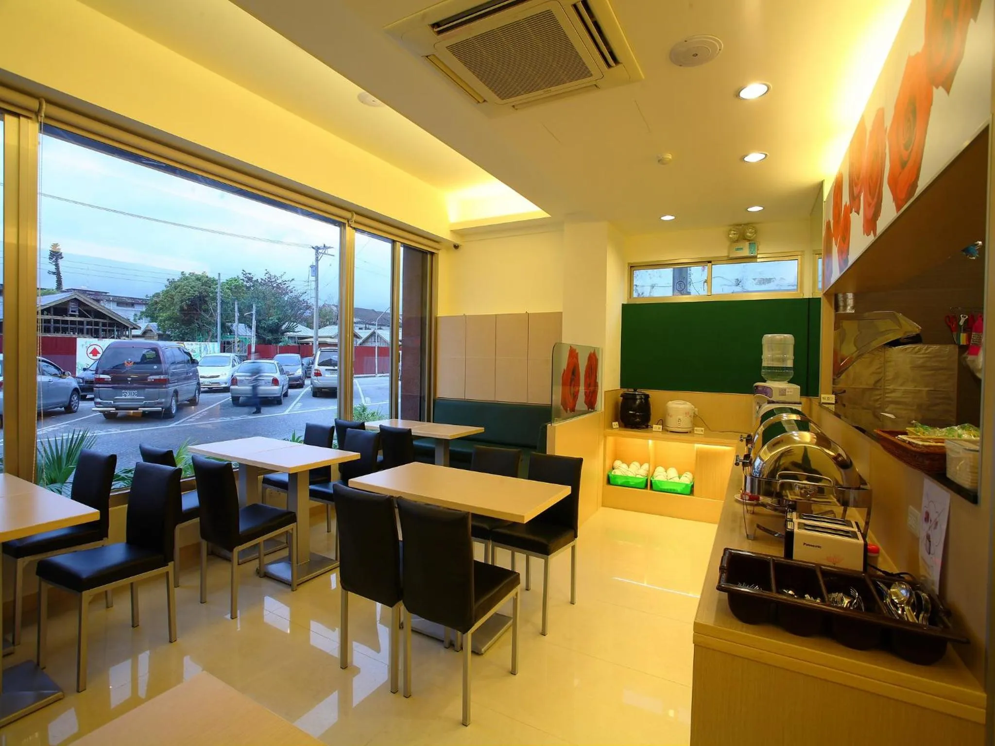 Restaurant/places to eat in Da Shih Hotel