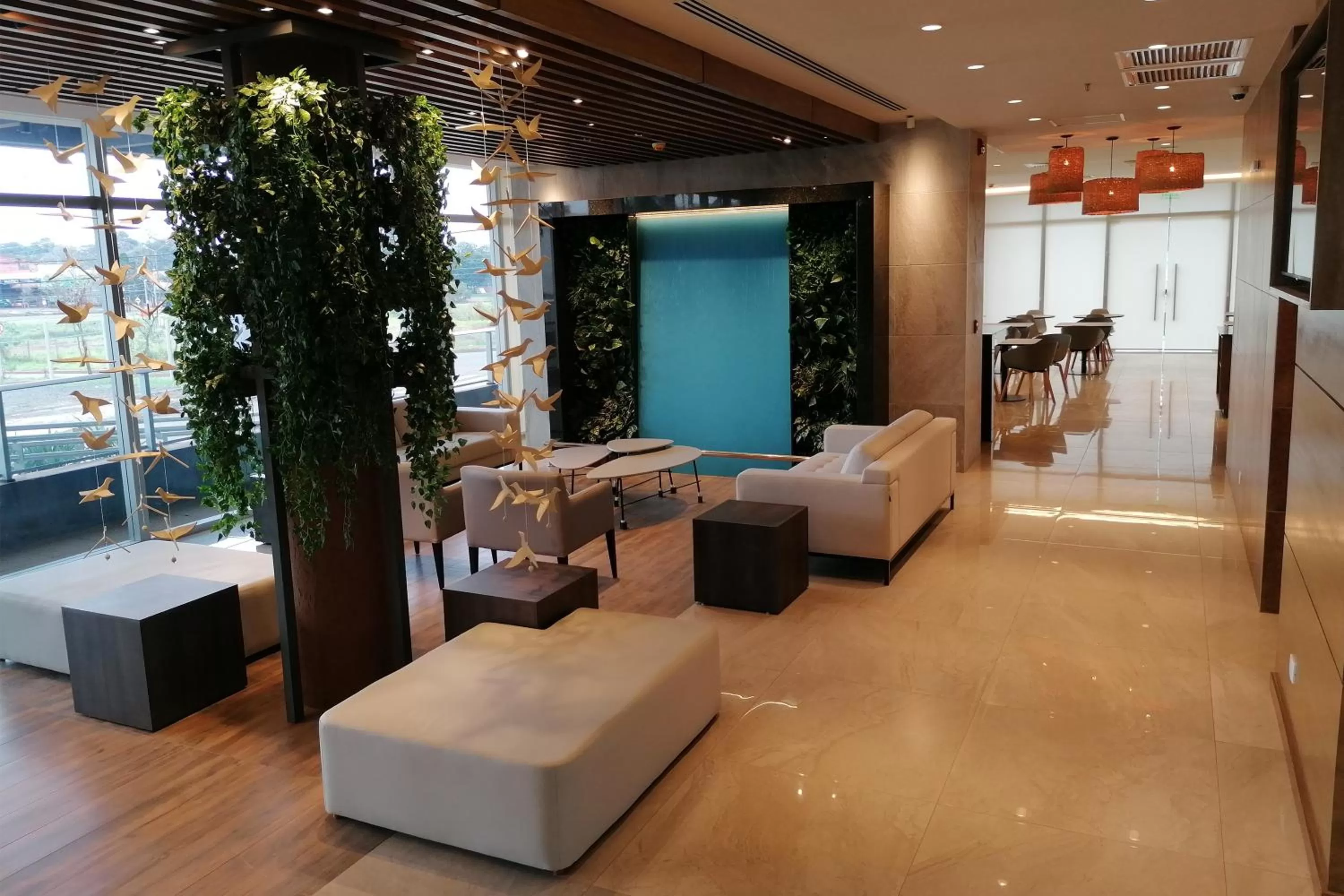 Facade/entrance in Dazzler by Wyndham Ciudad del Este