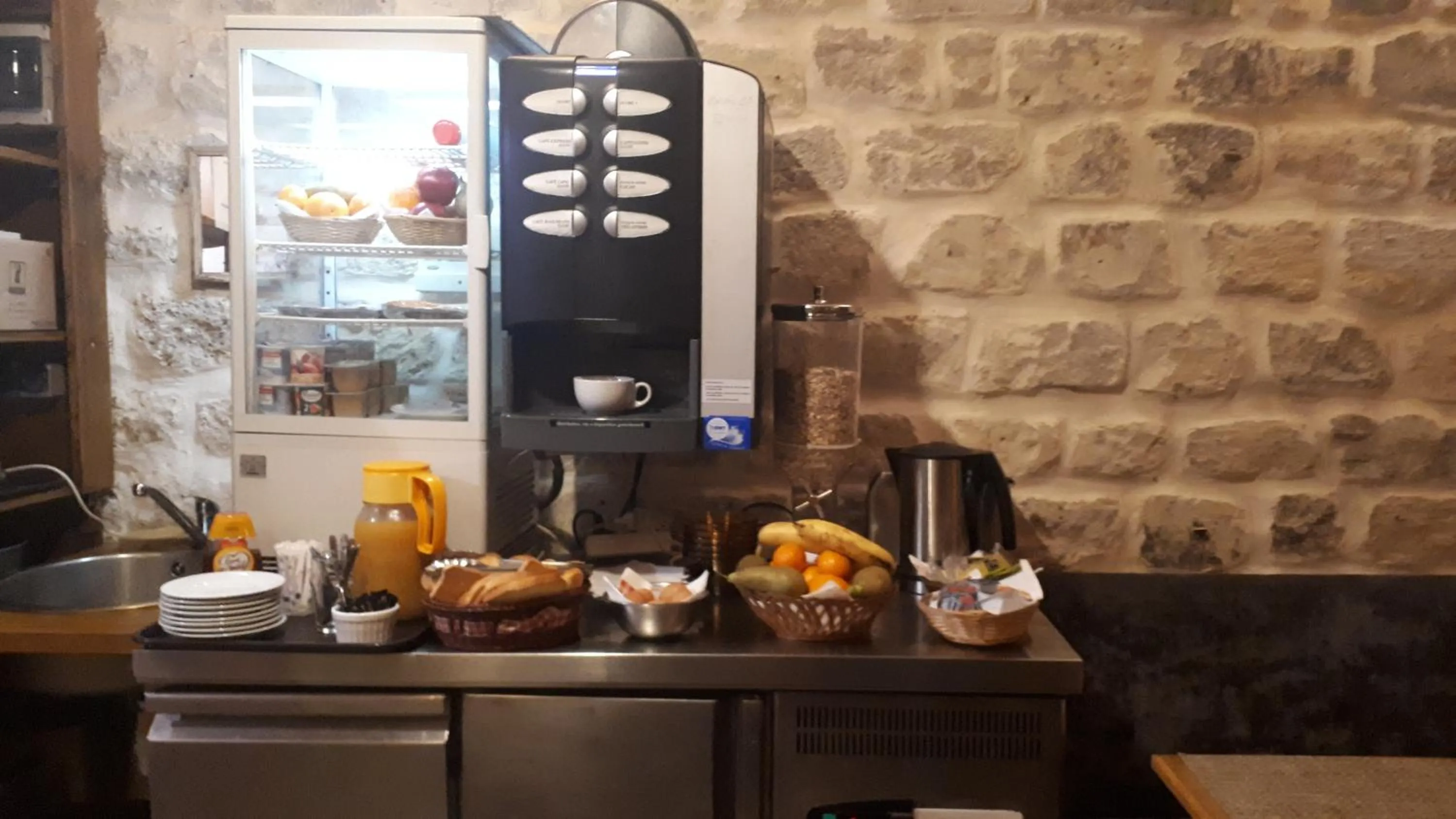 Breakfast in Grand Hôtel de Clermont