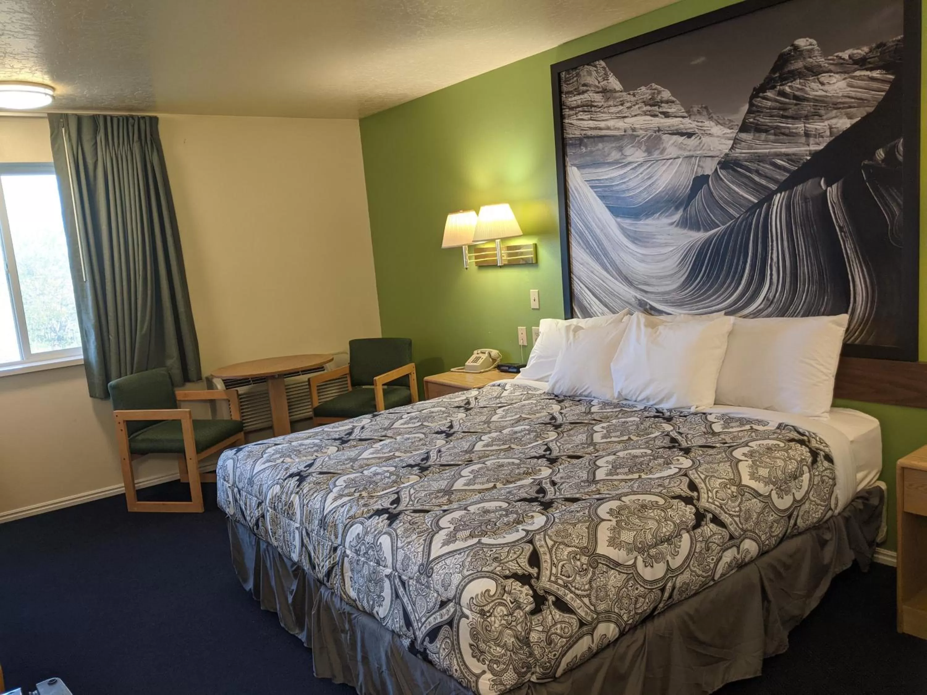 Bed in Horizon Hotel