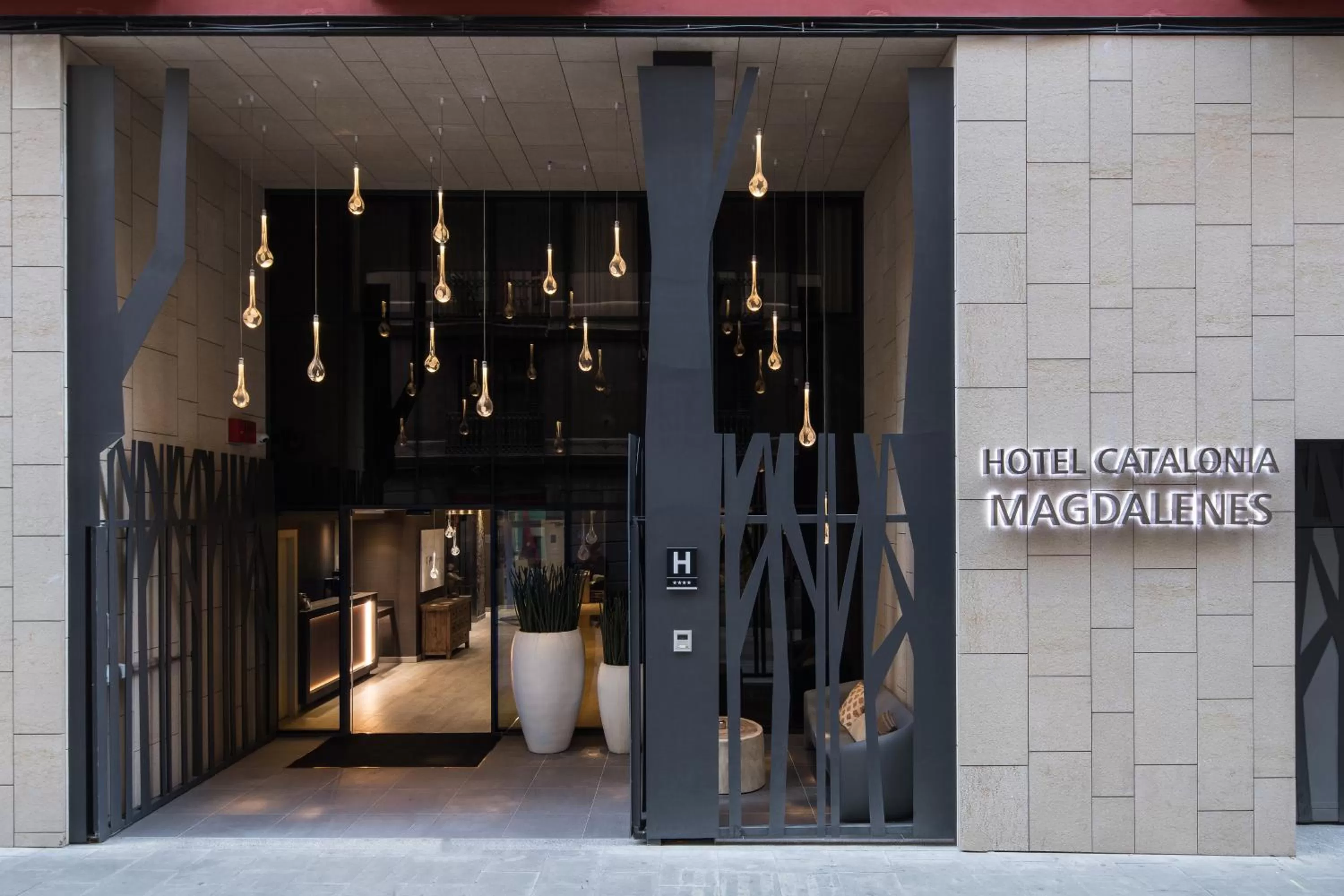 Facade/entrance in Catalonia Magdalenes