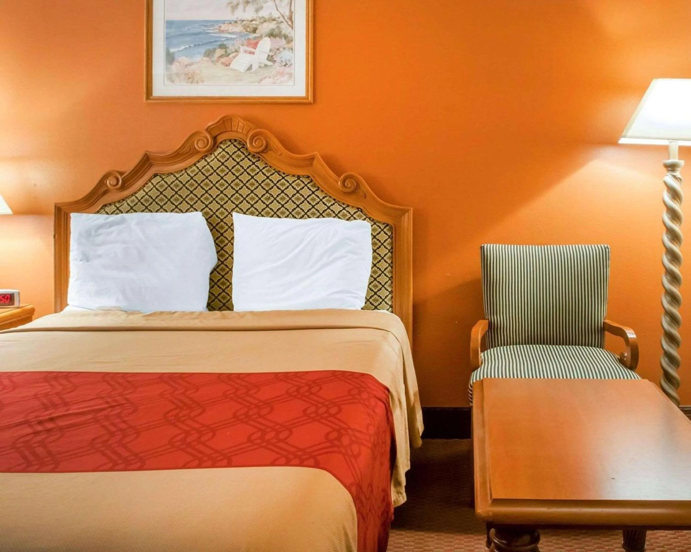 Photo of the whole room in Econo Lodge Hobbs