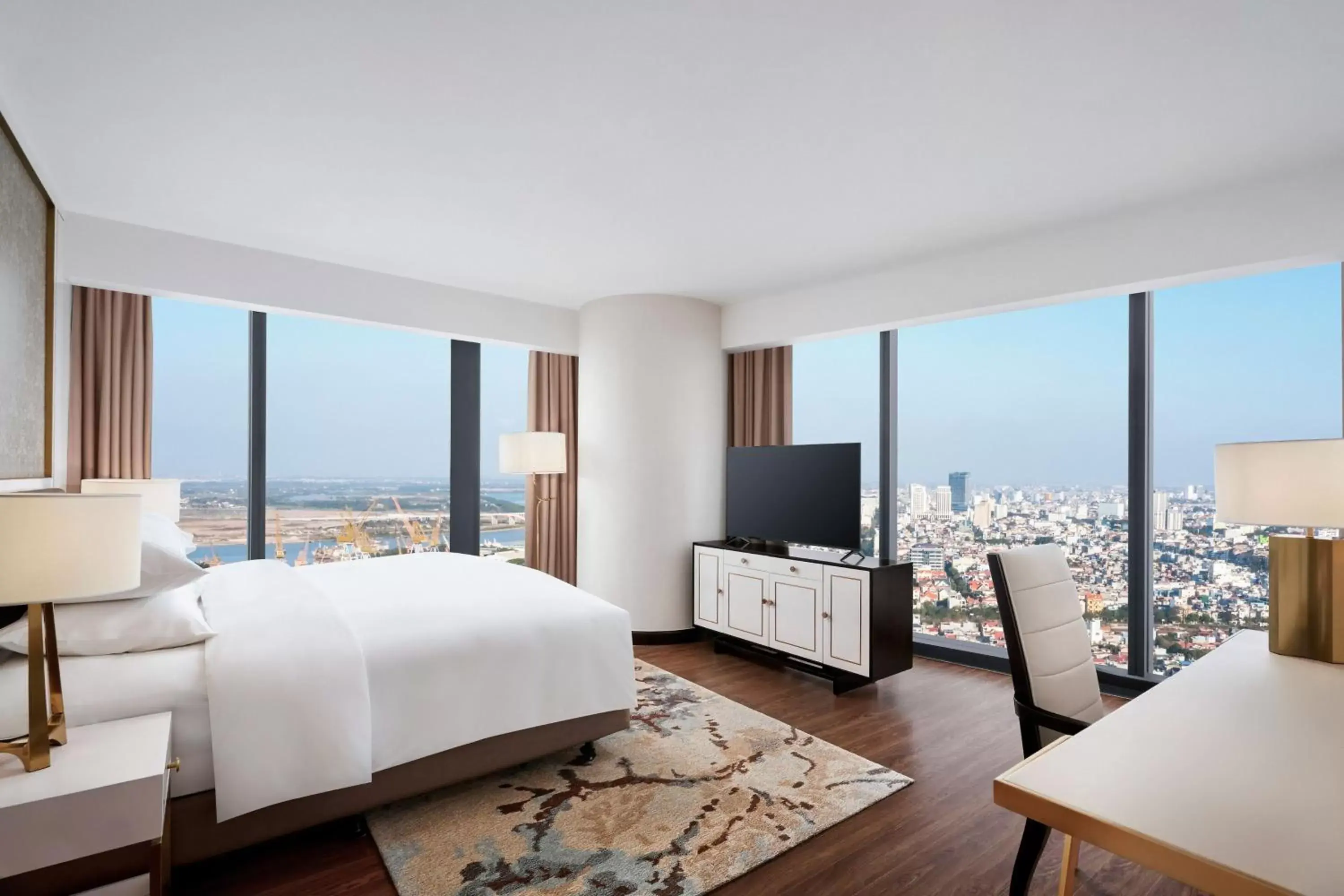 Sheraton Club King Skyline View in Sheraton Hai Phong Sheraton Club King Skyline View in Sheraton Hai Phong