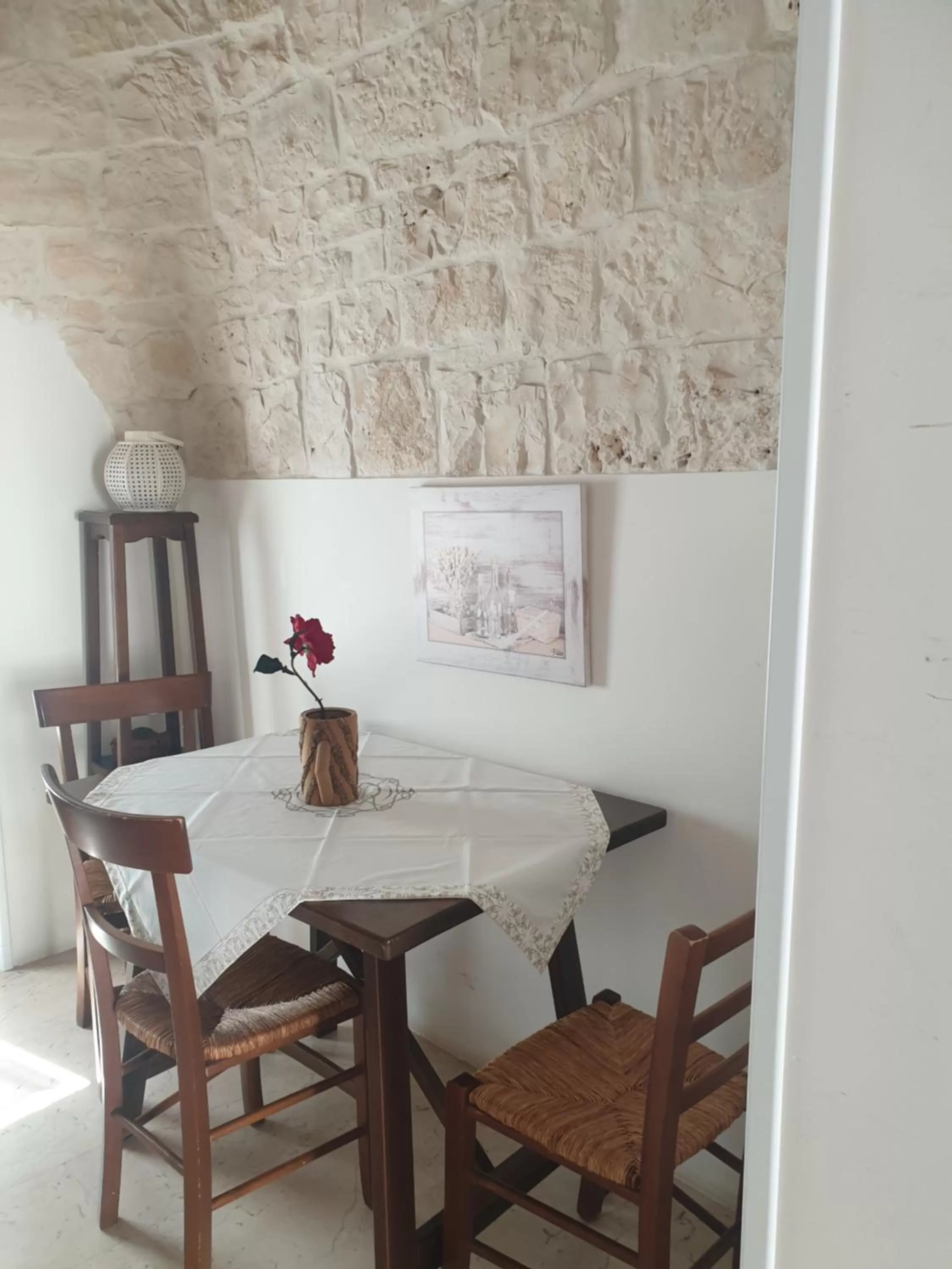 Dining area in Giardino Dei Trulli