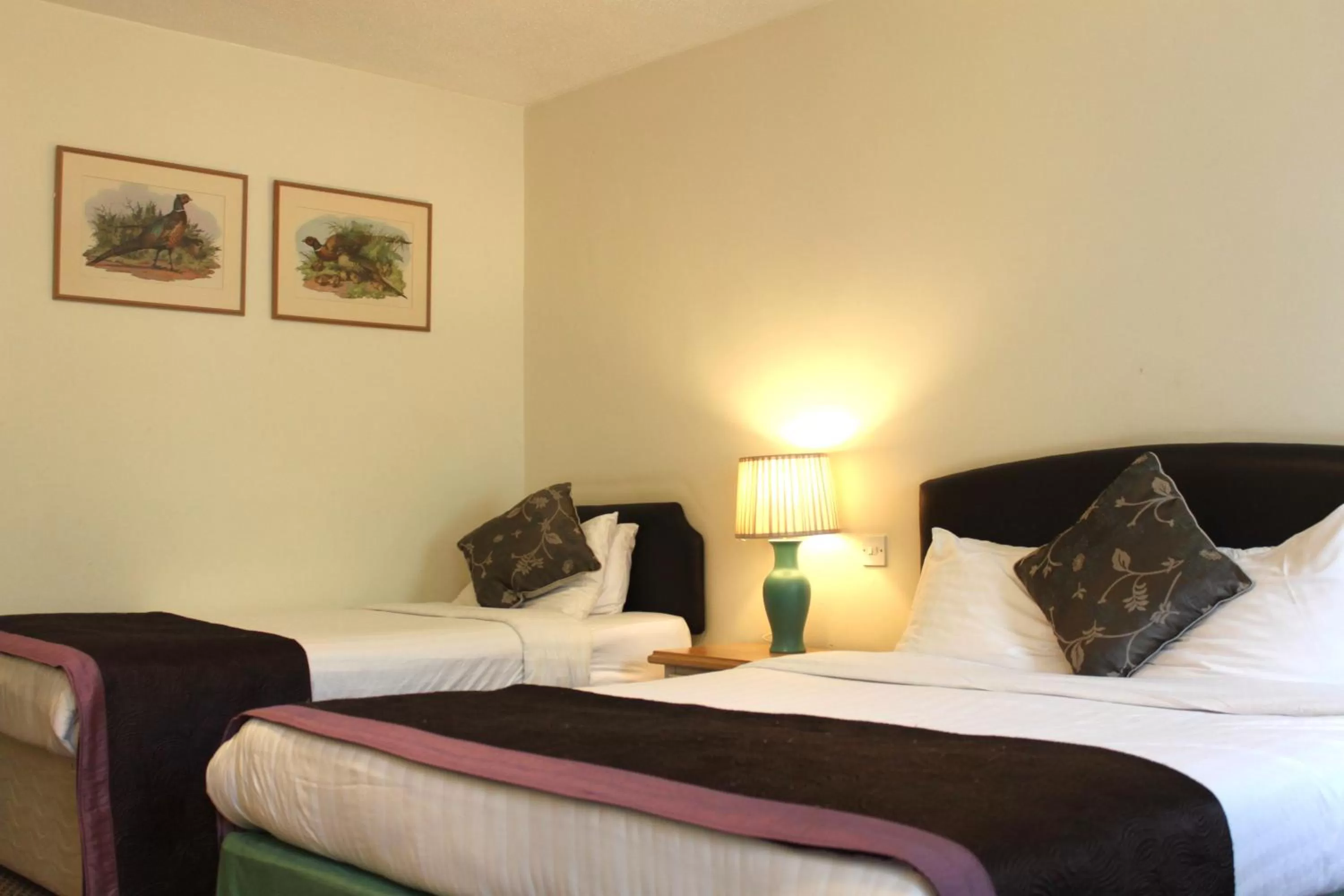 Bed in Marston Farm Hotel