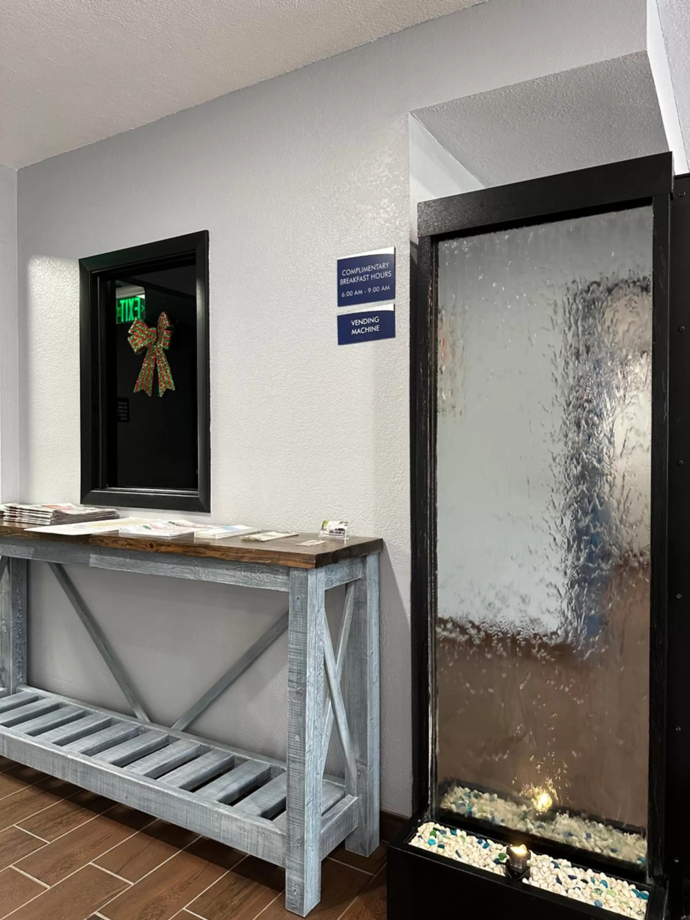 Property building in American Inn Cedar Rapids South