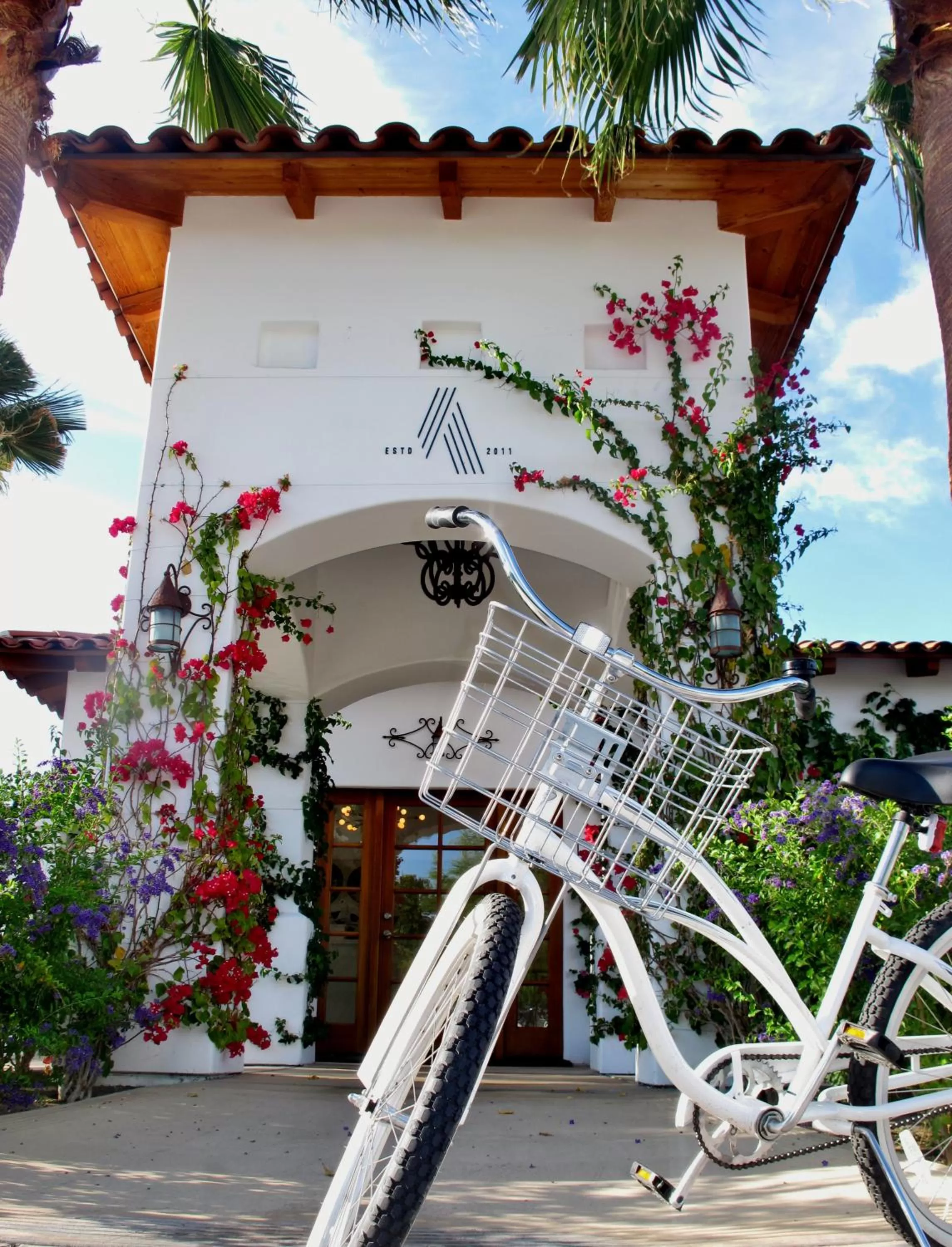 Property building in Alcazar Palm Springs