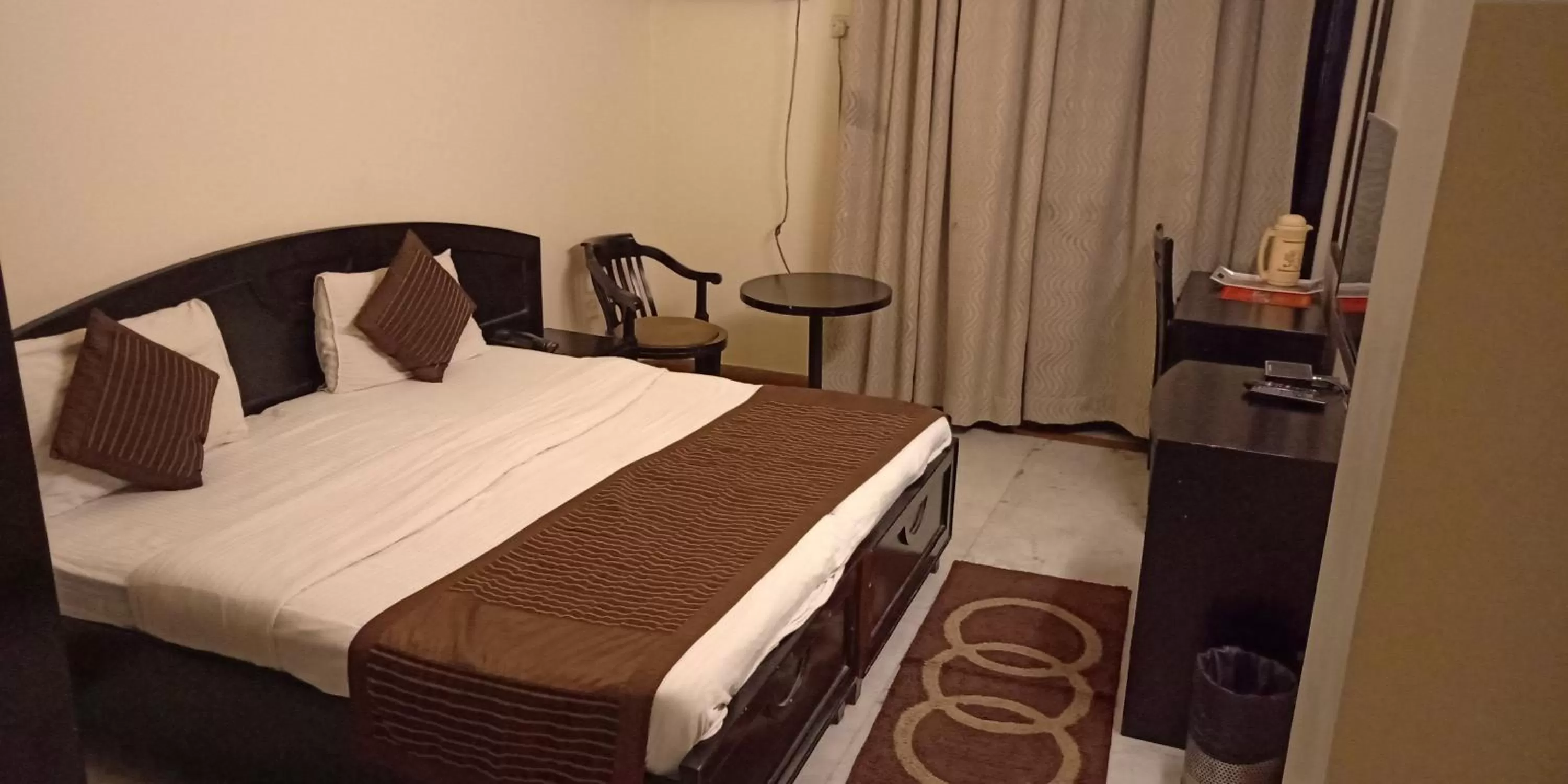Bedroom, Bed in Hotel City Centre Inn - Nizamuddin Railway Station