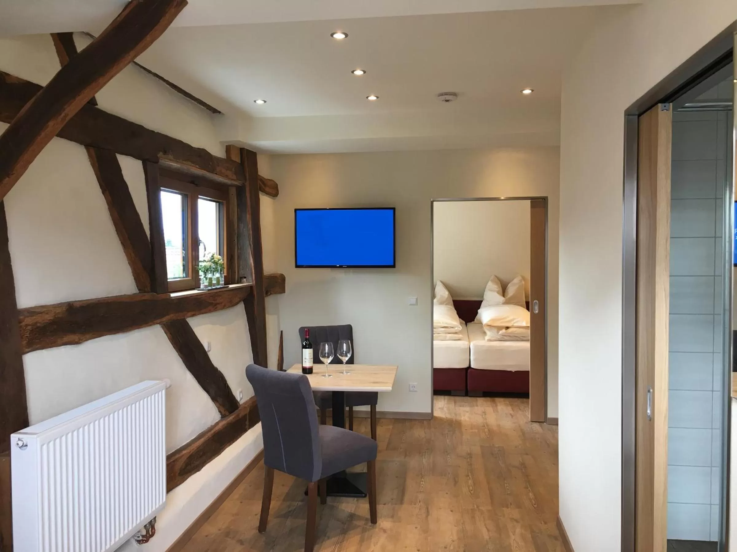 Seating area, TV/Entertainment Center in Gasthof zum Ochsen