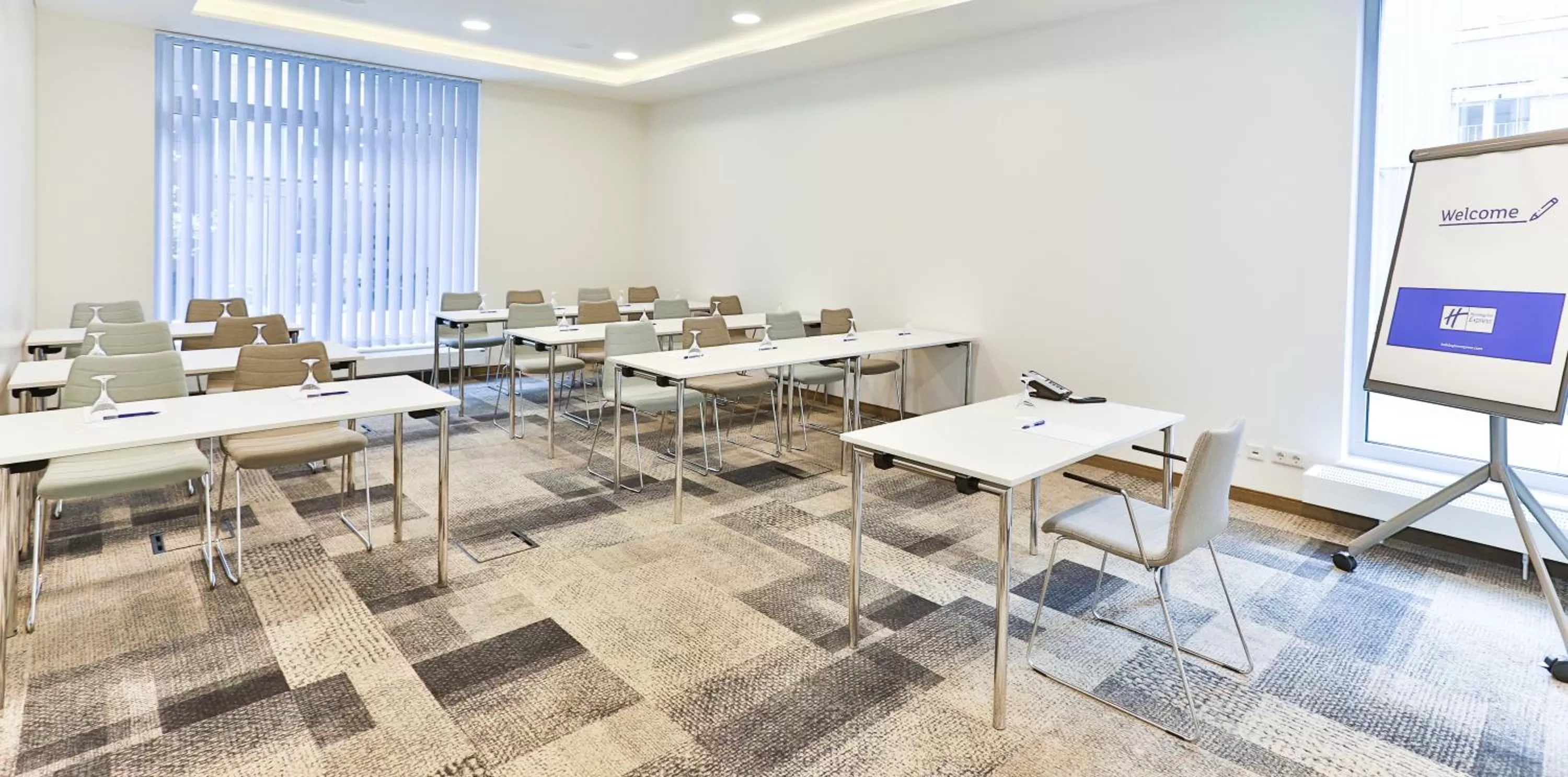 Meeting/conference room in Holiday Inn Express Karlsruhe - City Park by IHG