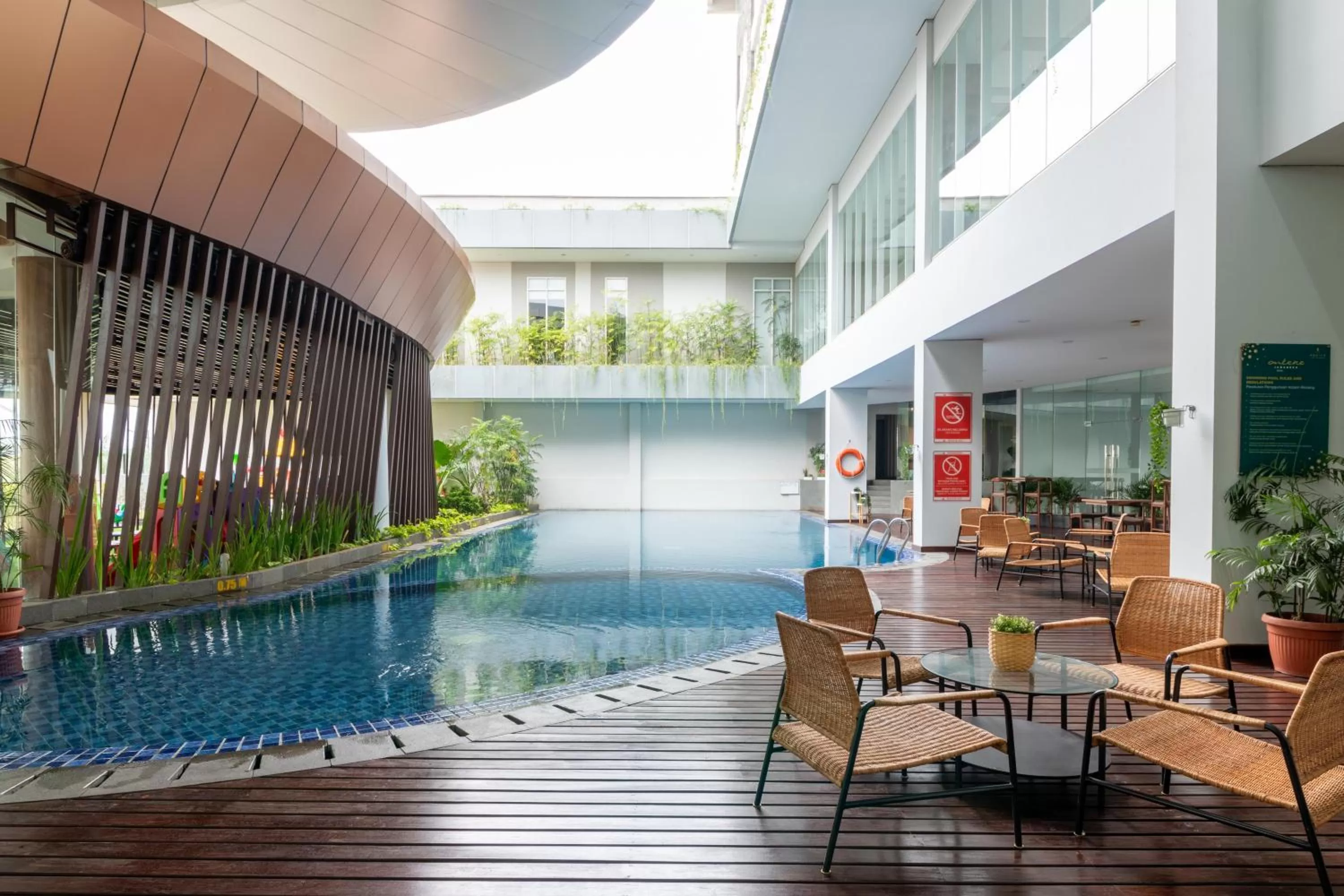 Swimming pool in Antero Hotel Jababeka Cikarang