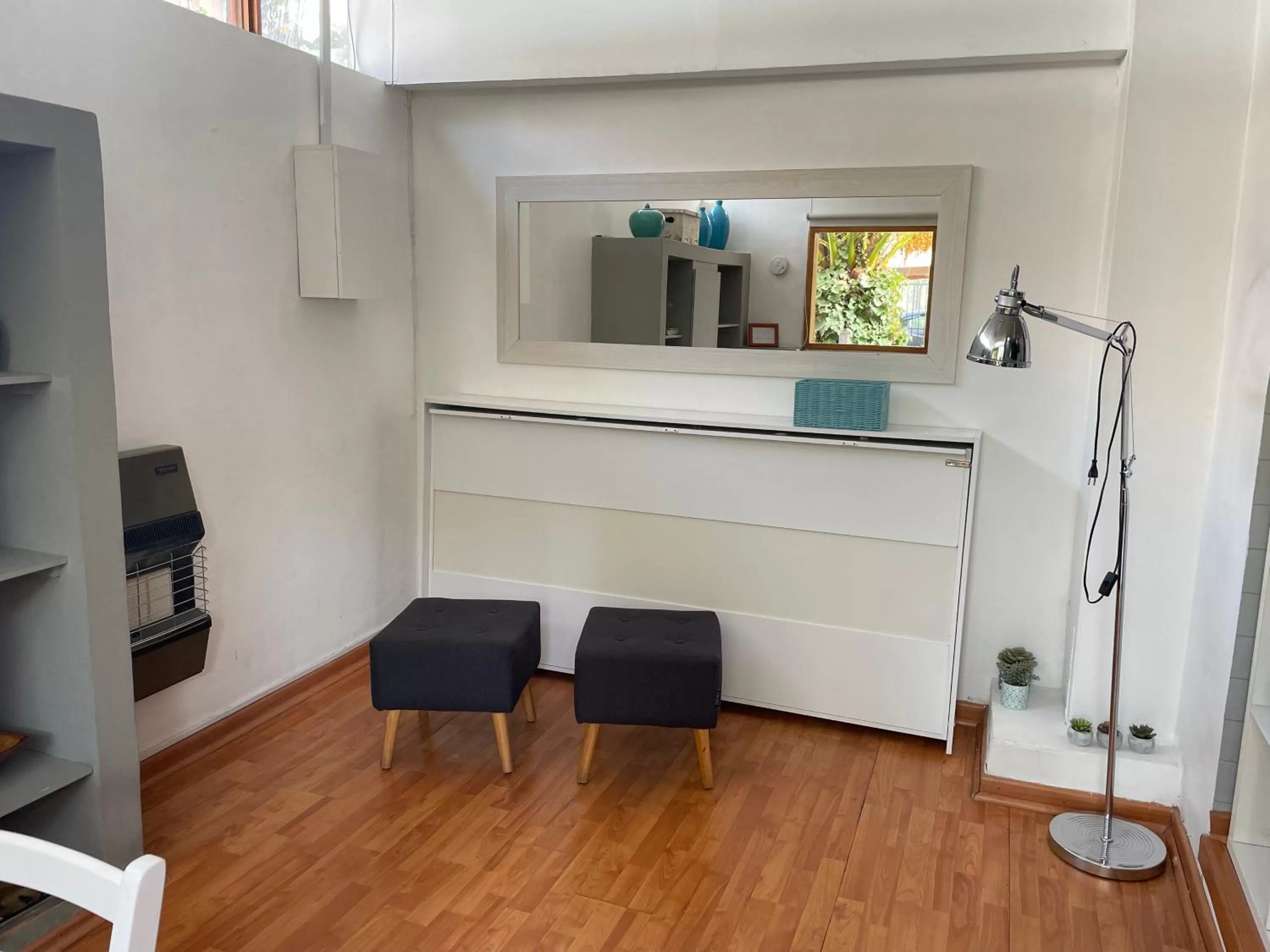 TV/Entertainment Center in Rent apart Las Condes