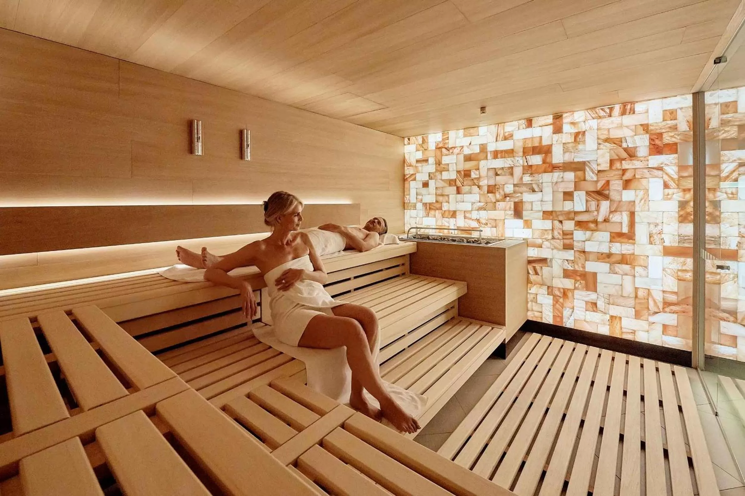 Sauna in Hotel Eden Spiez