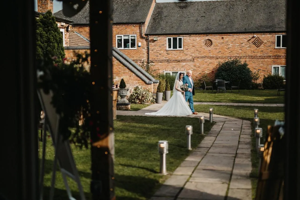 wedding in Slaters Country Inn