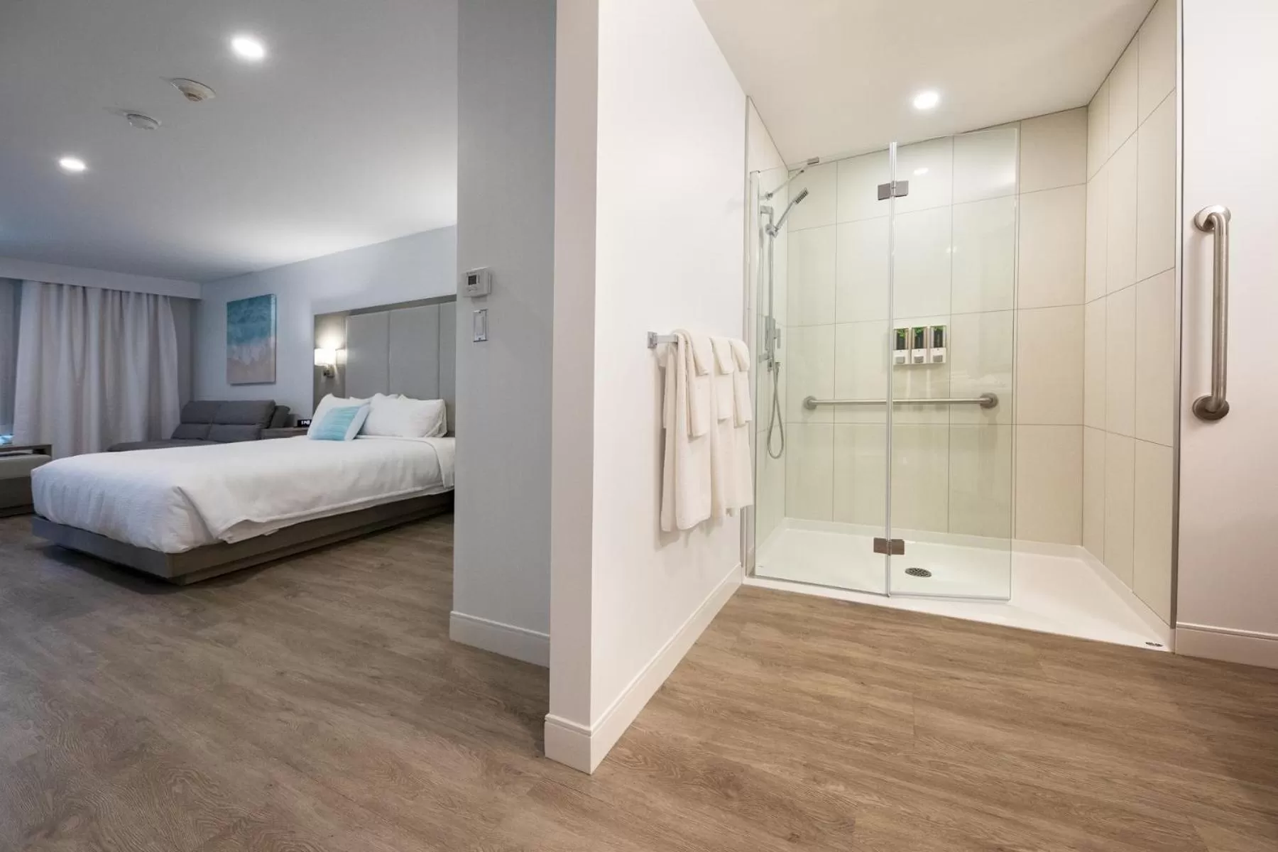 Photo of the whole room, Bed in Hotel Plante