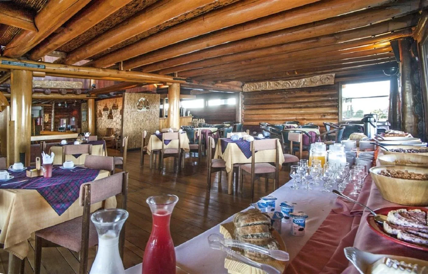 Restaurant/places to eat in Panamericana Hotel Ancud