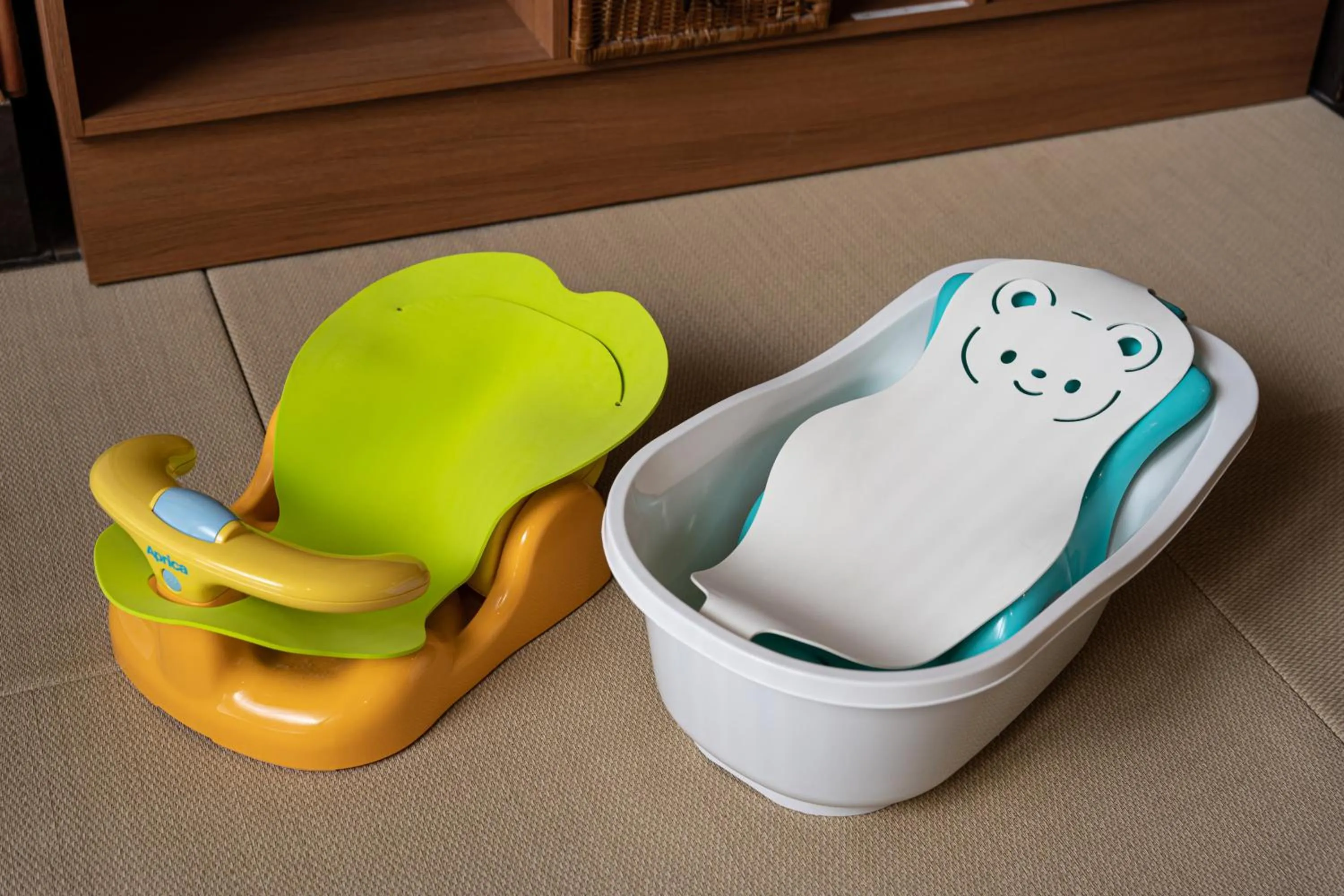 children in Tokinoniwa