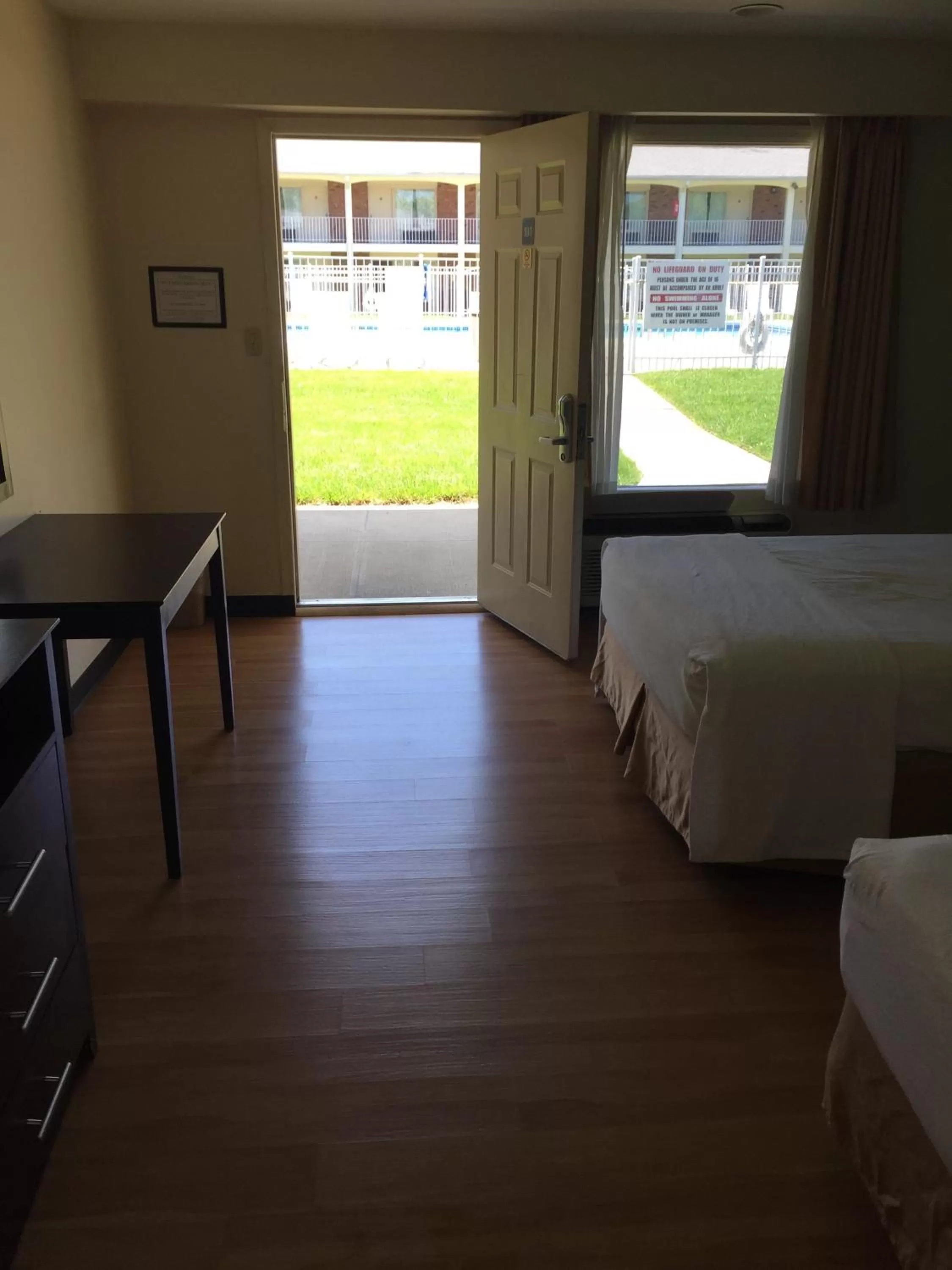 Bed in Crystal Inn Eatontown