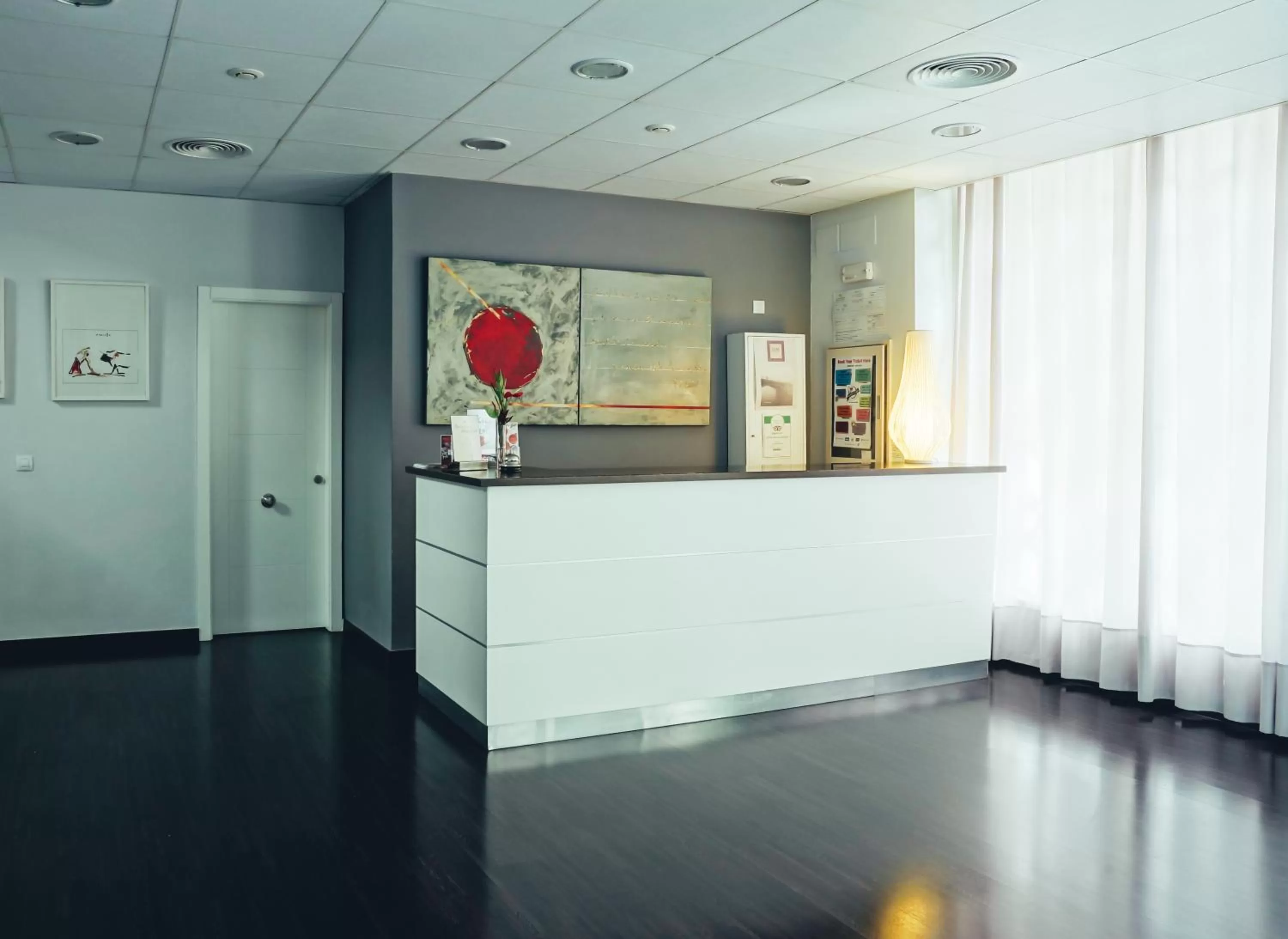 Lobby or reception in Hotel Madrid de Sevilla by SHS