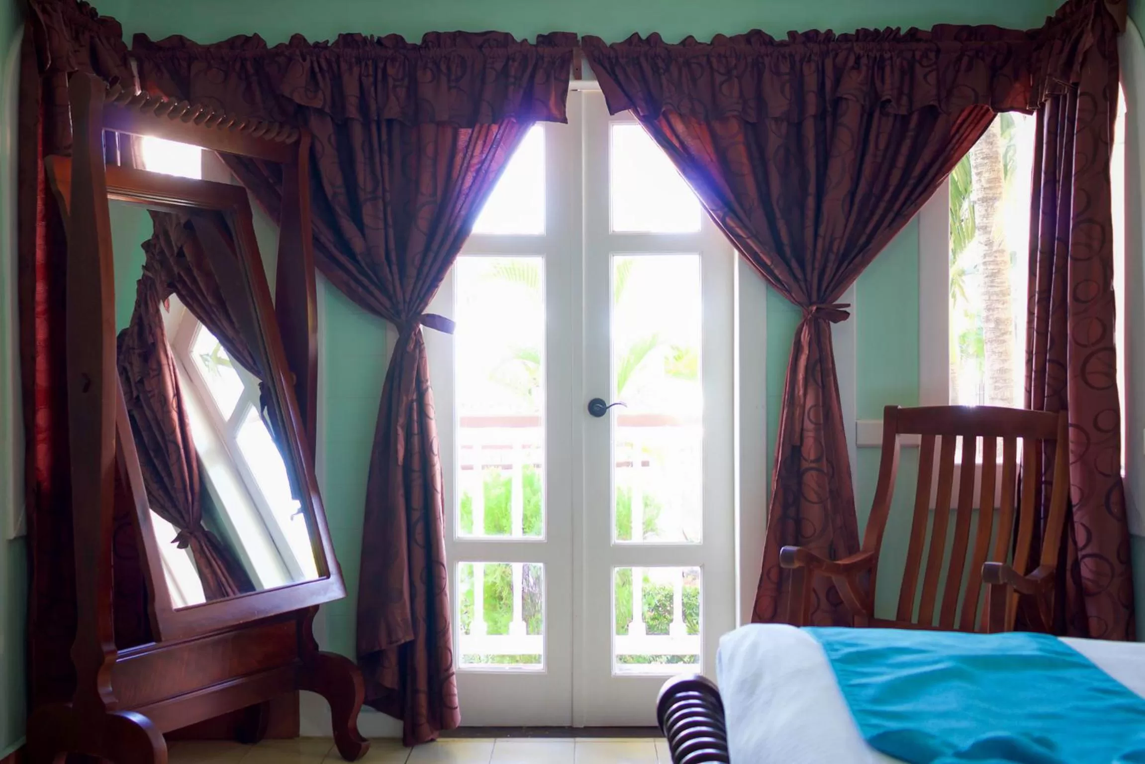 Sea view, Bed in Hotel Victoriano