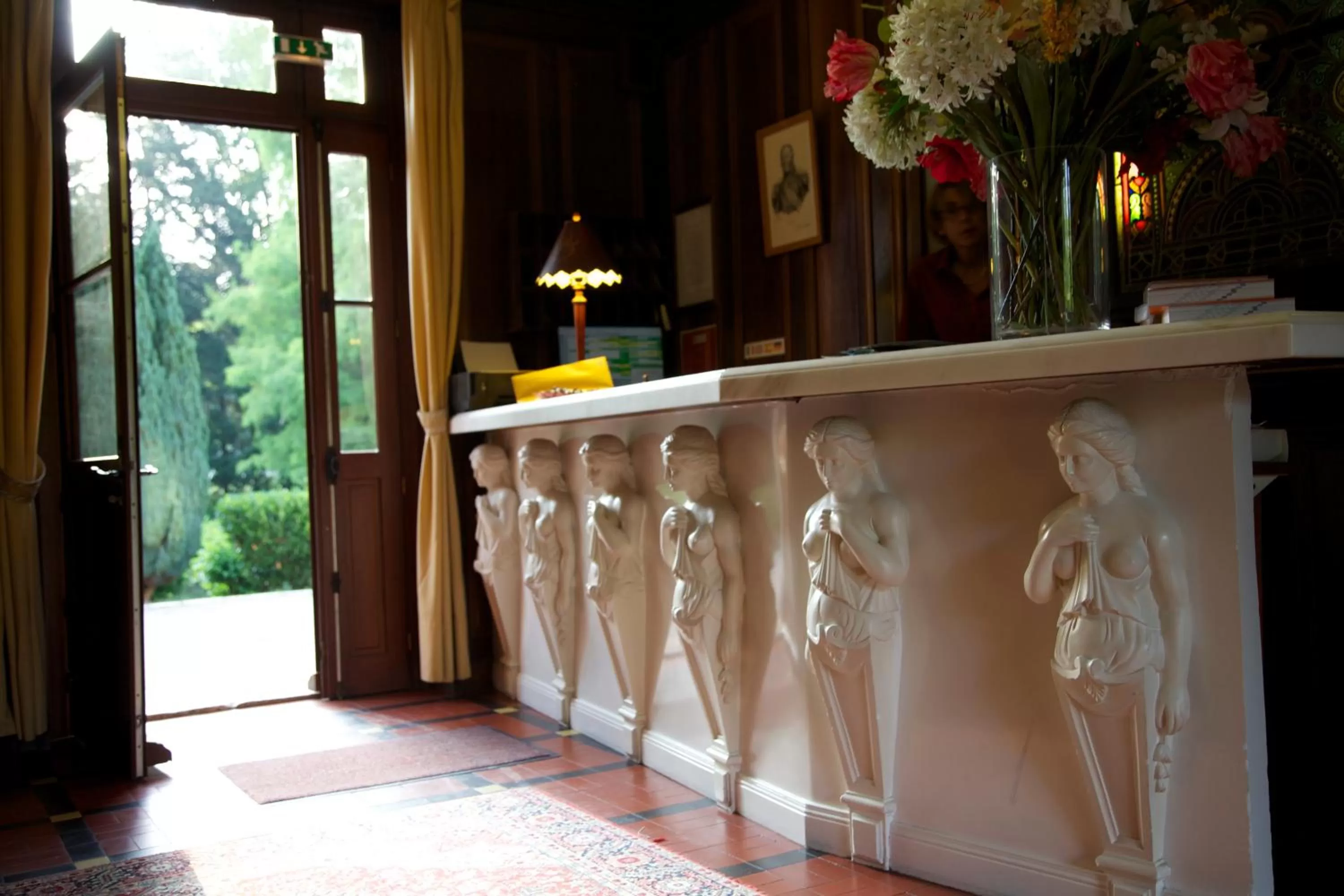 Lobby or reception in Hostellerie Du Château Les Muids