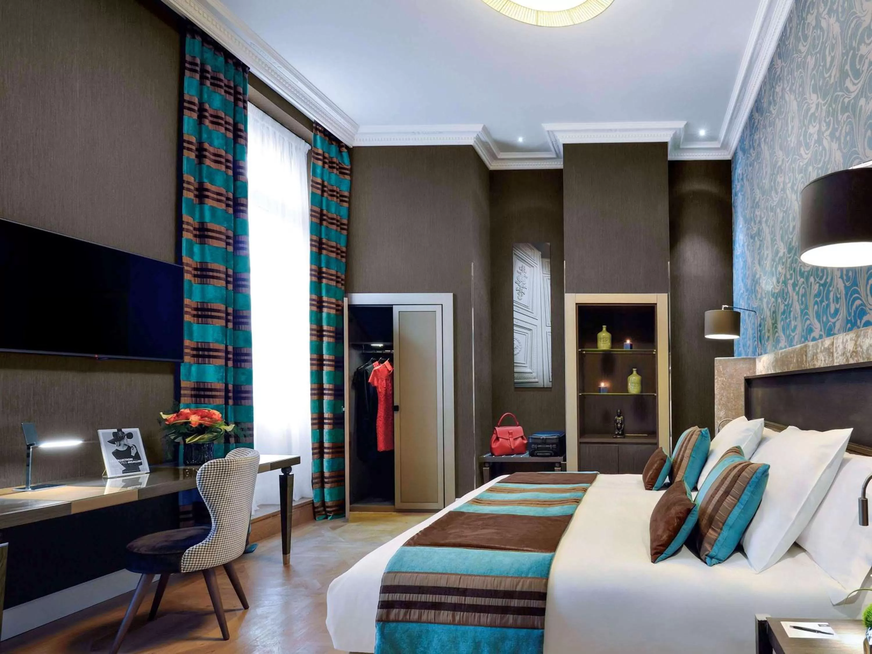 Photo of the whole room in La Cour des Consuls Hotel & Spa Toulouse - MGallery Collection