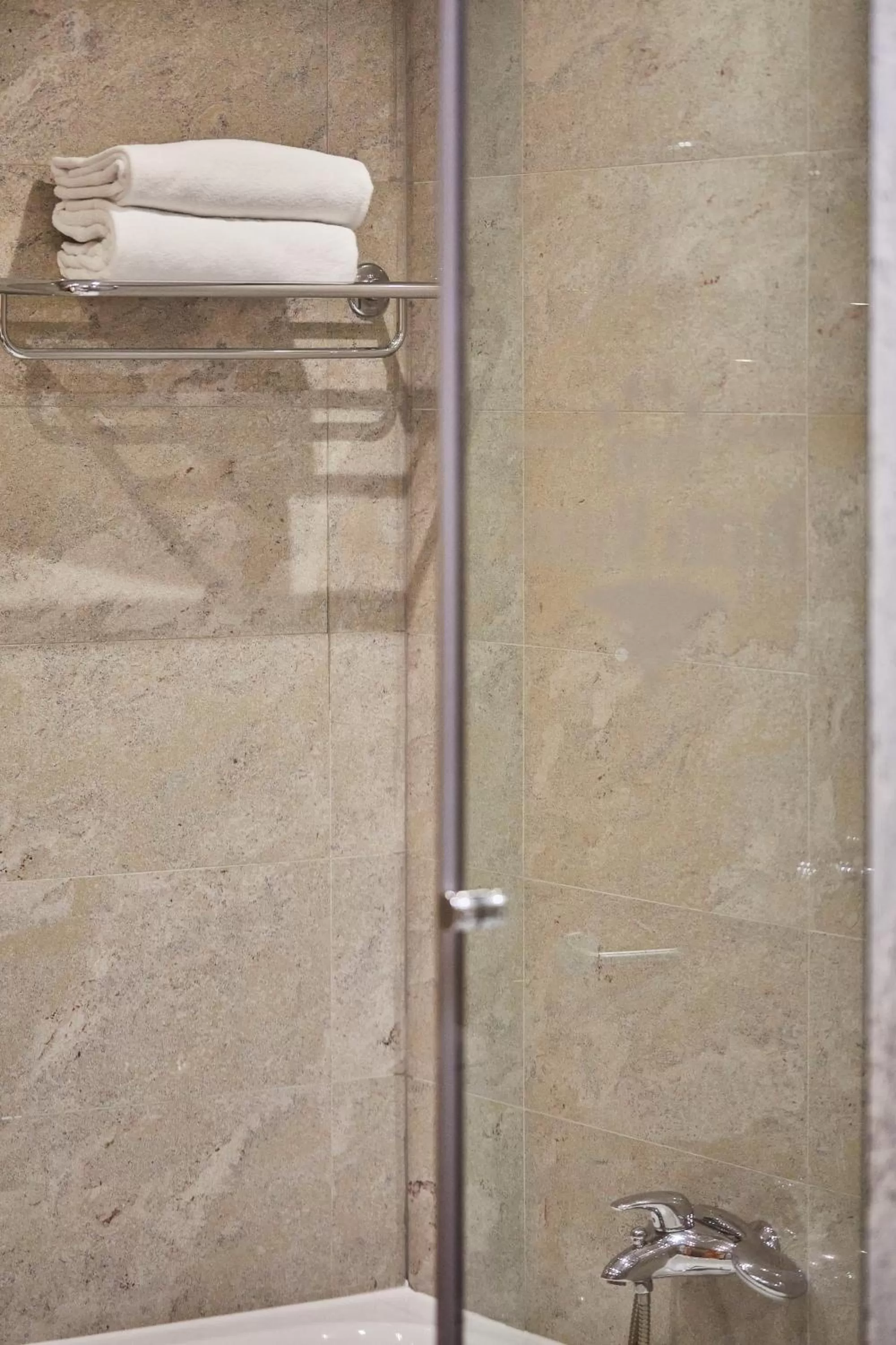 Bathroom in Silken Puerta Madrid