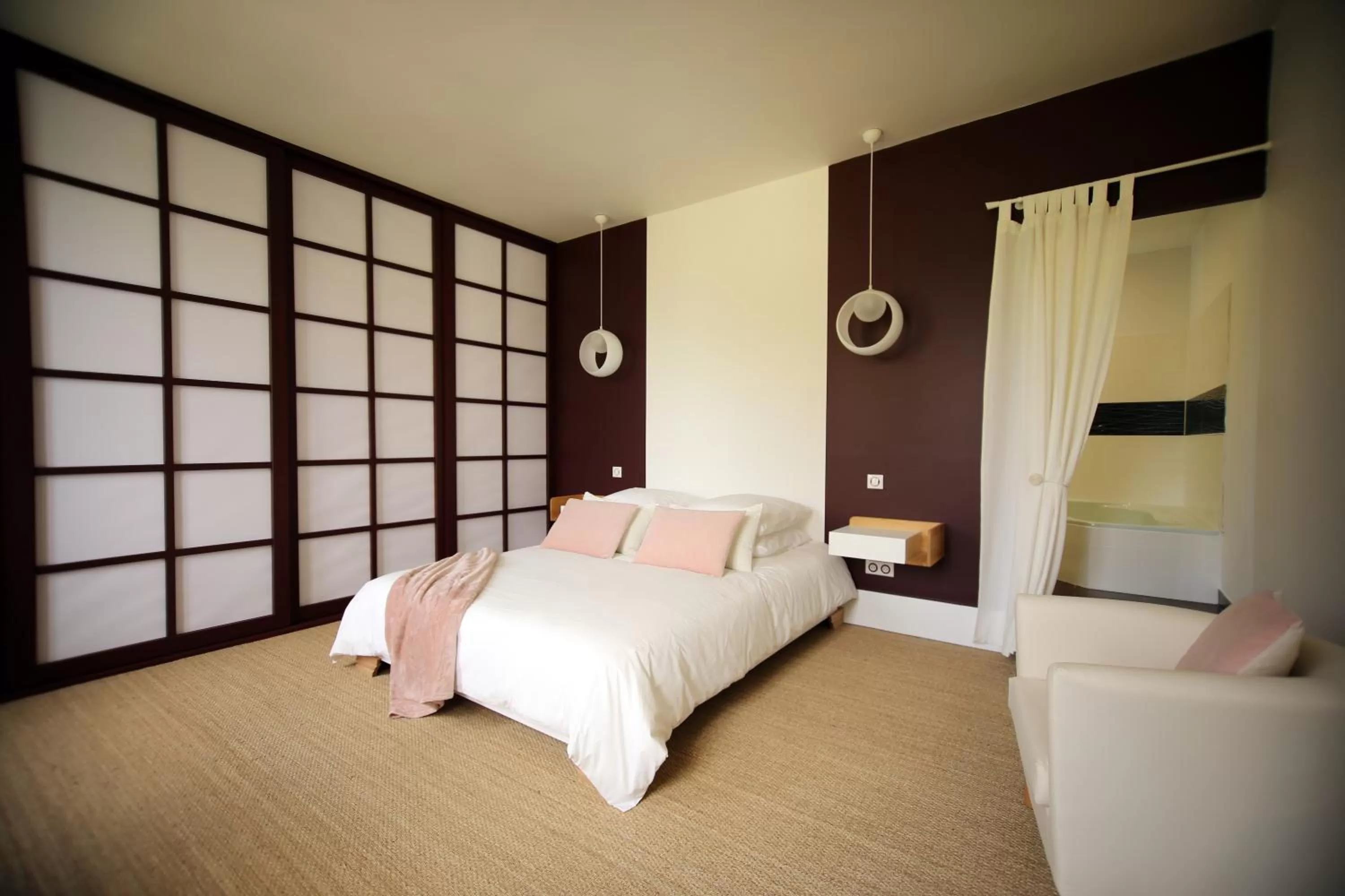 Photo of the whole room, Bed in Les Rêves de Flamboin