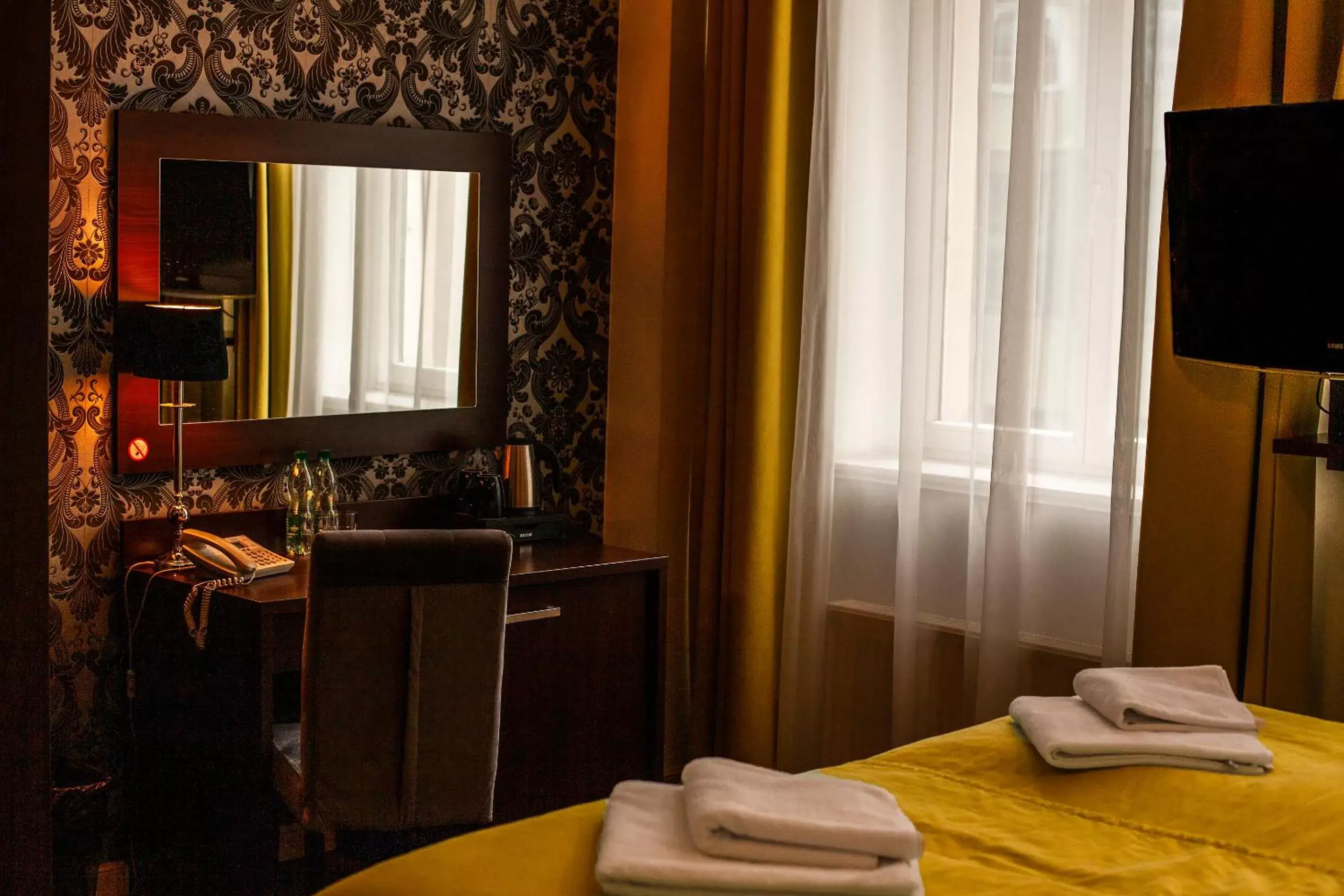 Twin Room in Hotel Artus - Old Town Twin Room in Hotel Artus - Old Town