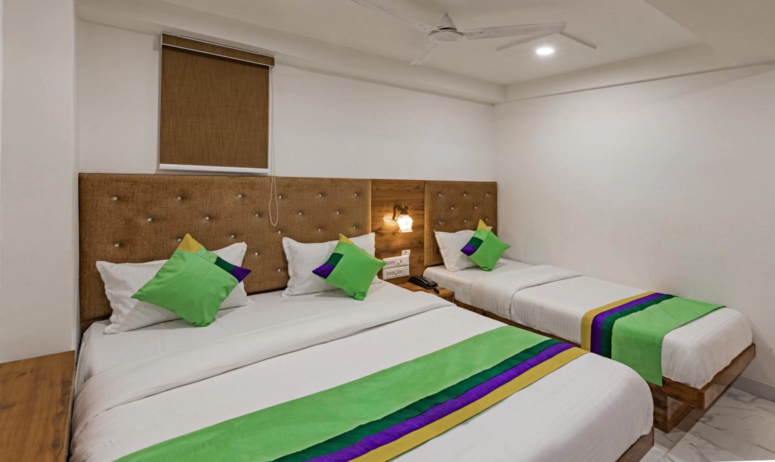 Bed in Treebo Trend Prince Plaza