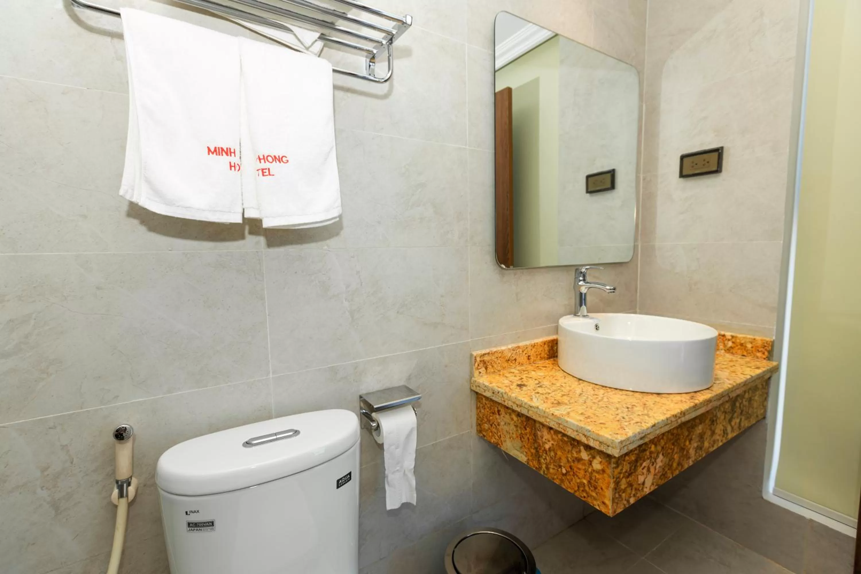 Bathroom in Minh Phong Hotel Ha Long