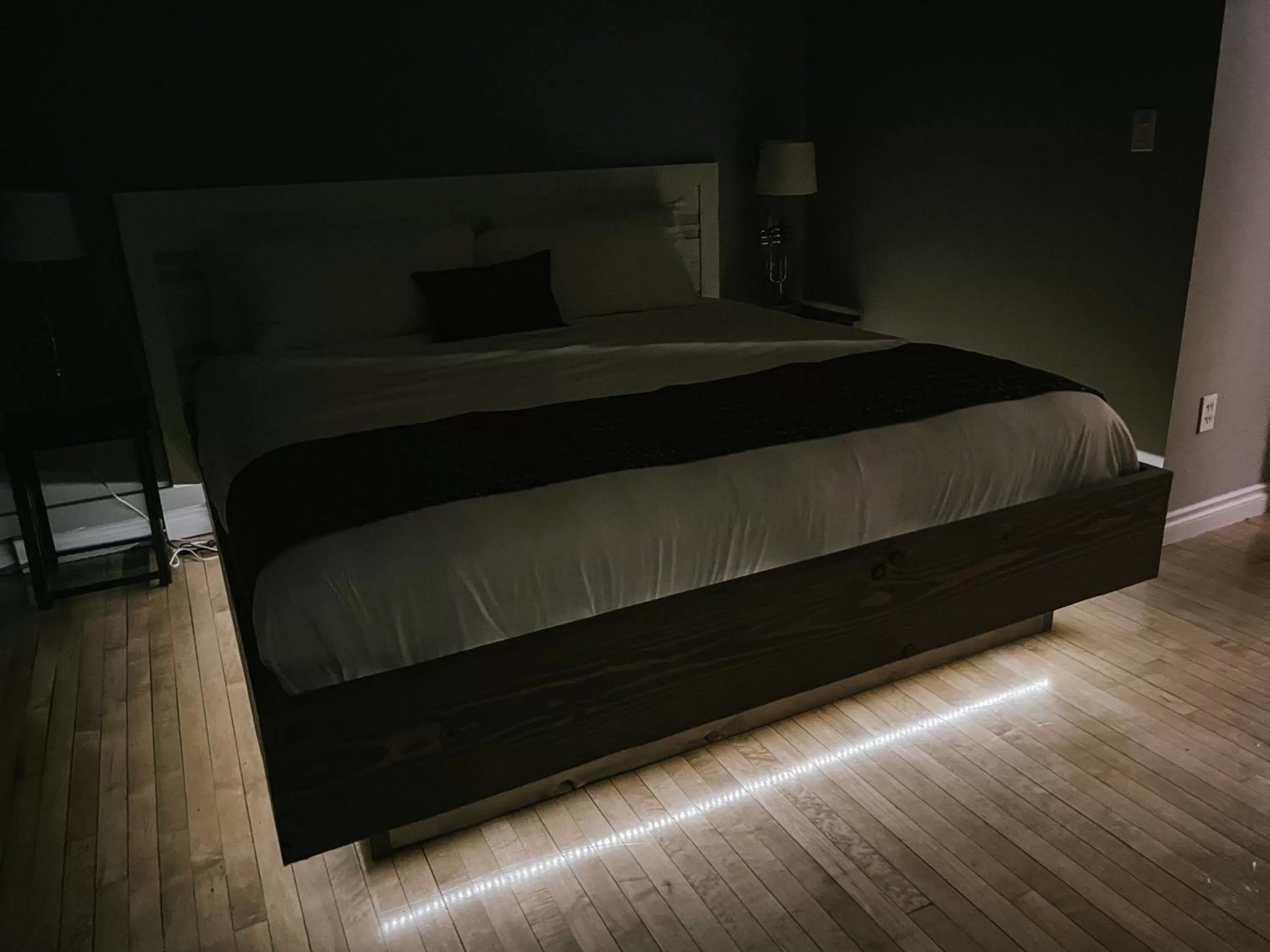 Bed in Northside School Bed & Breakfast