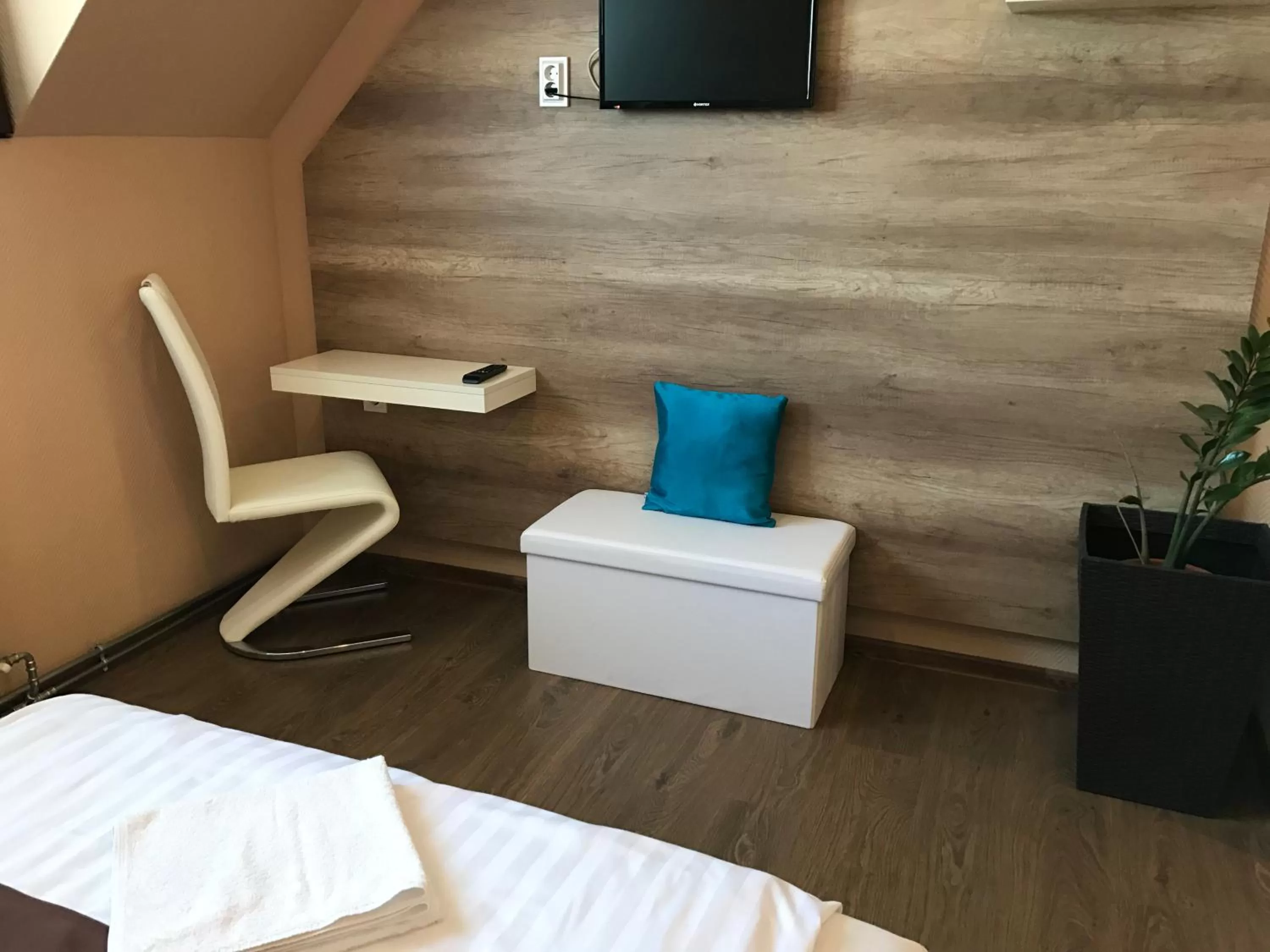 TV/Entertainment Center in Abszolút Hotel és Panzió