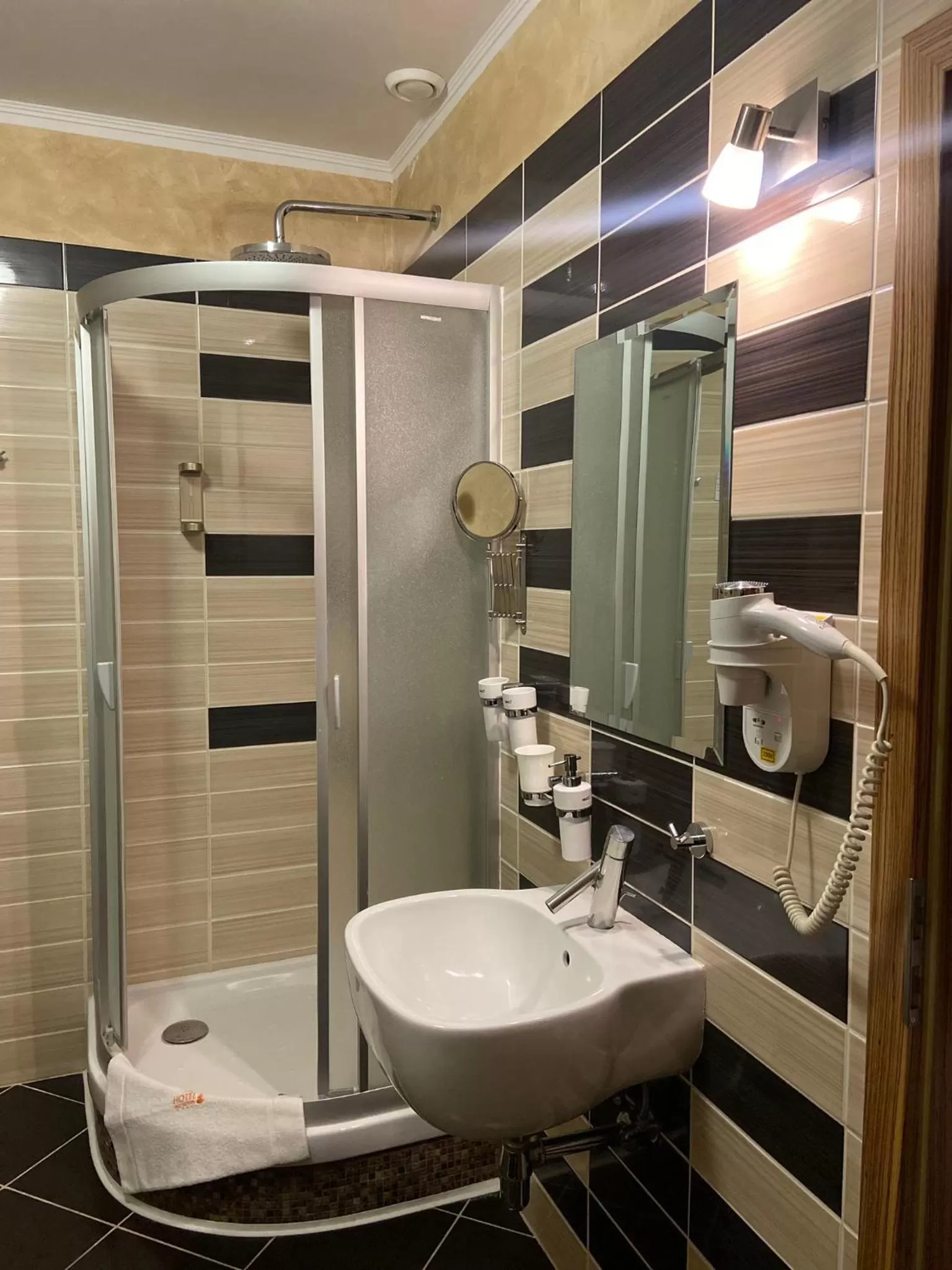 Shower, Bathroom in Wellness Hotel Beethoven