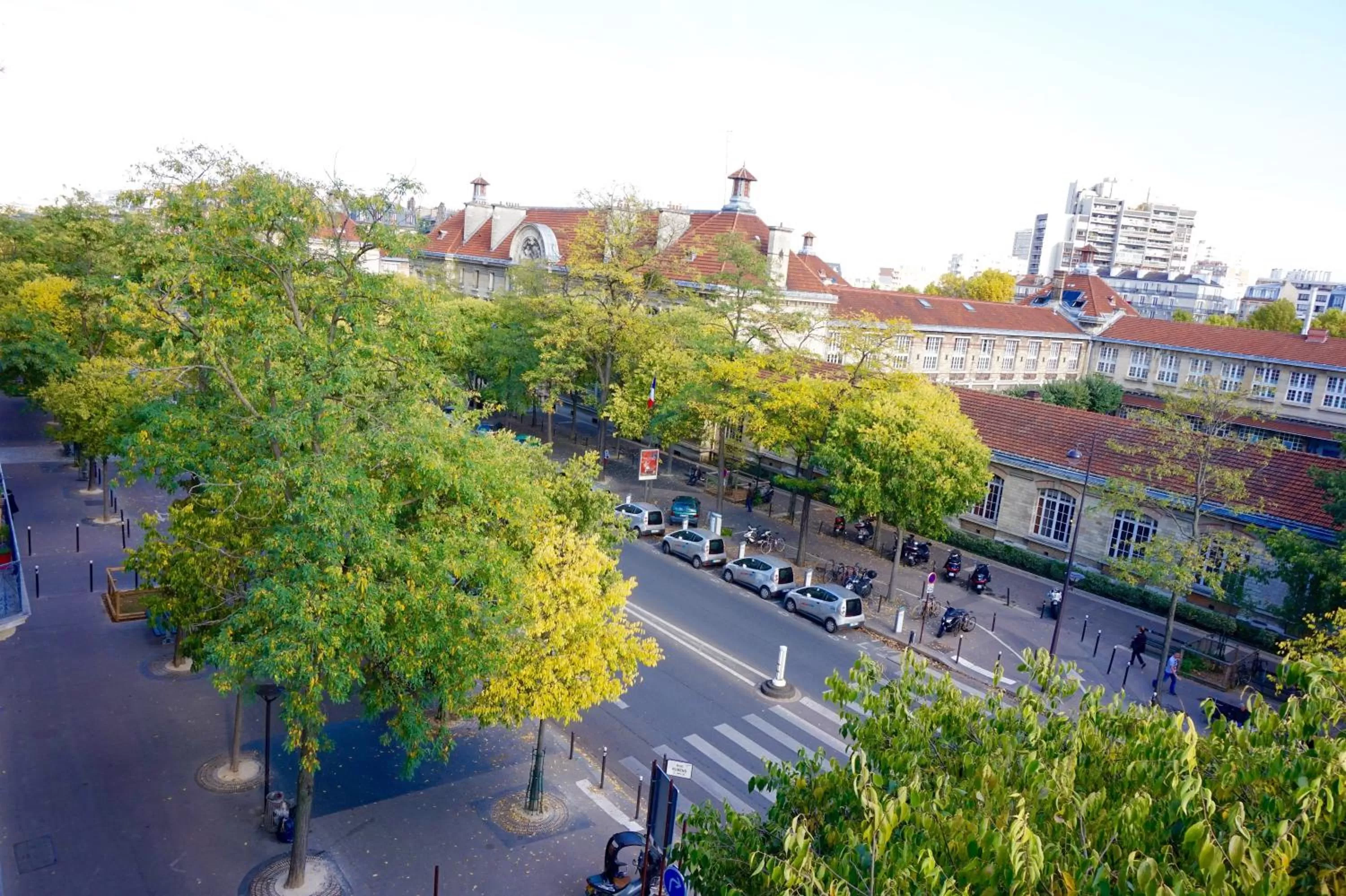 Neighbourhood in Hôtel Coypel by Magna Arbor