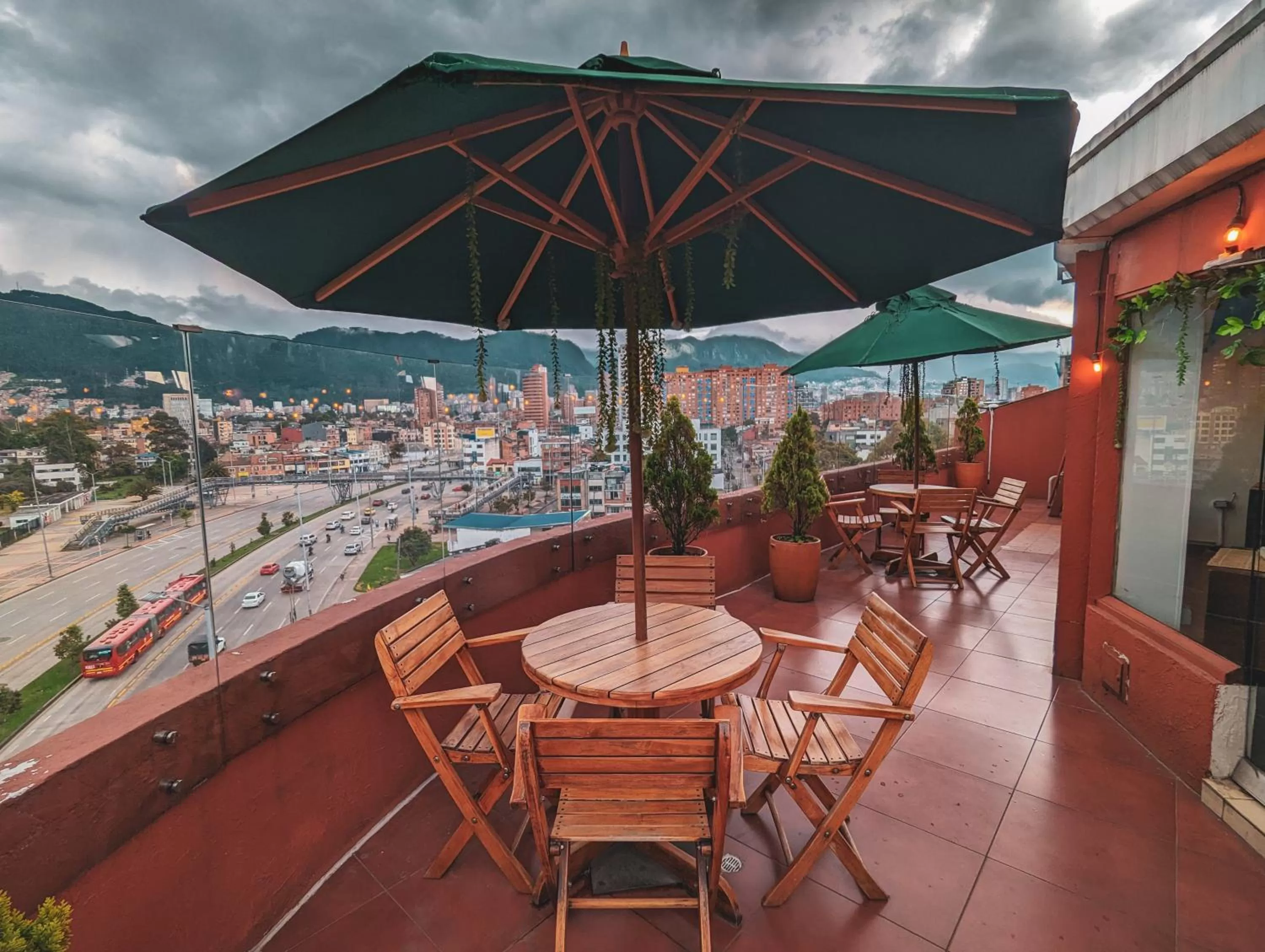 Property building in Hotel Charlotte Suite 26