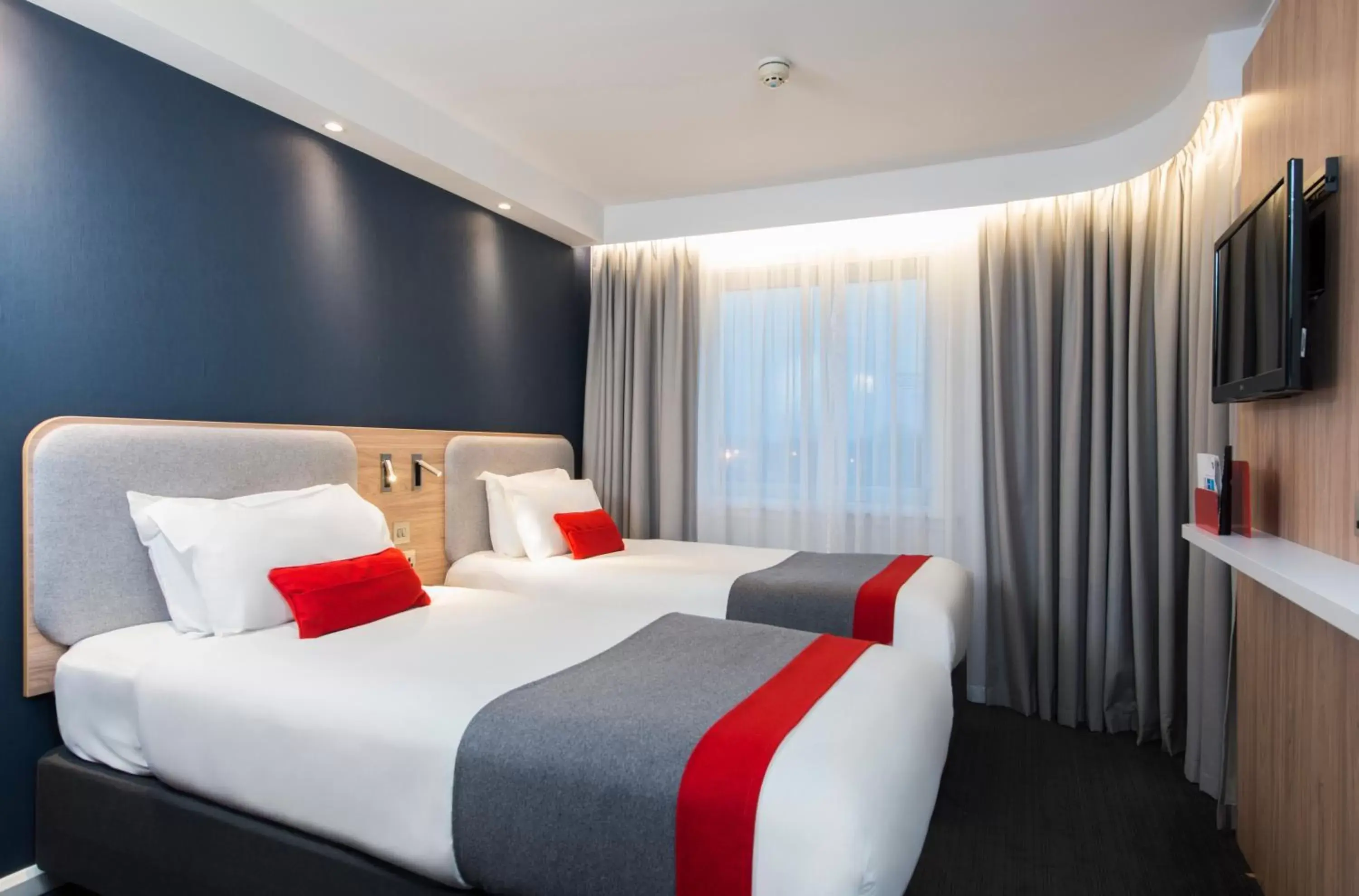 Standard Twin Room with Free Hot Breakfast in Holiday Inn Express London Greenwich by IHG Standard Twin Room with Free Hot Breakfast in Holiday Inn Express London Greenwich by IHG