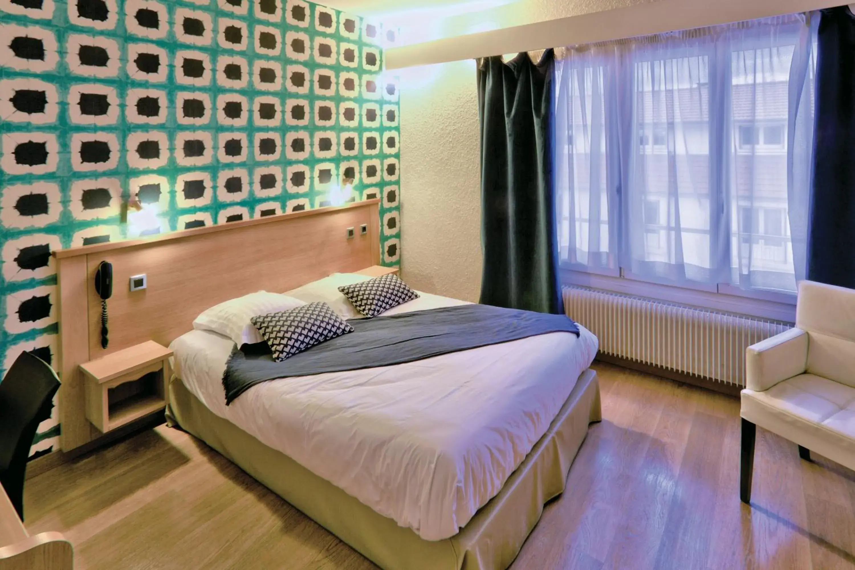 Double Room in Logis Hotel Restaurant Spa Beau Site Double Room in Logis Hotel Restaurant Spa Beau Site