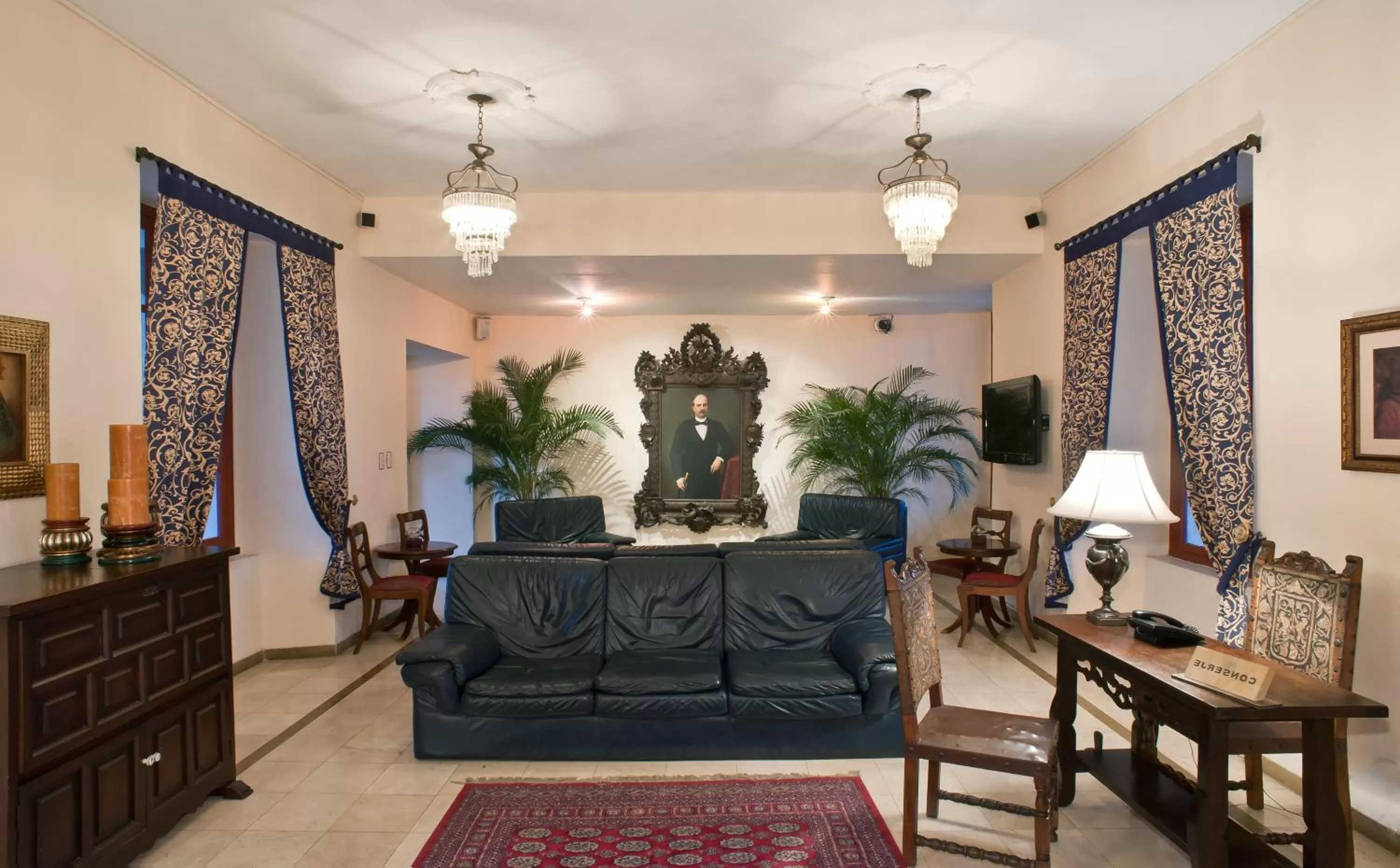 Lobby or reception in Hotel Dann Monasterio